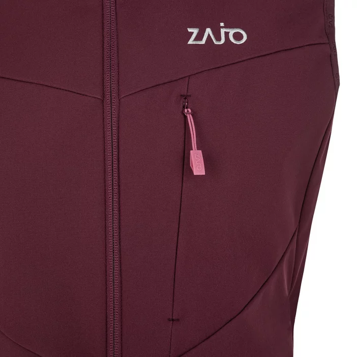 Ľahká a vetruodolná softshellová vesta.