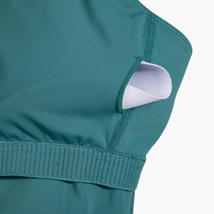 Ľahká a pohodlná športová podprsenka a top