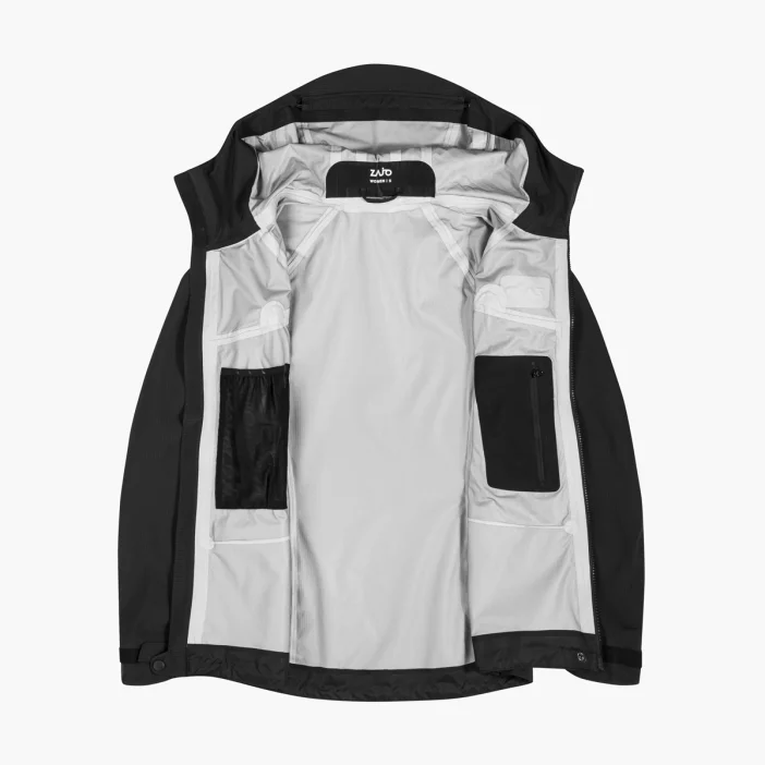 Nepremokavá hardshellová bunda s priedušnou membránou.