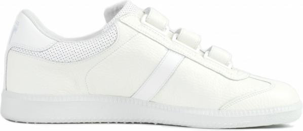 Compakt Delux Fehér