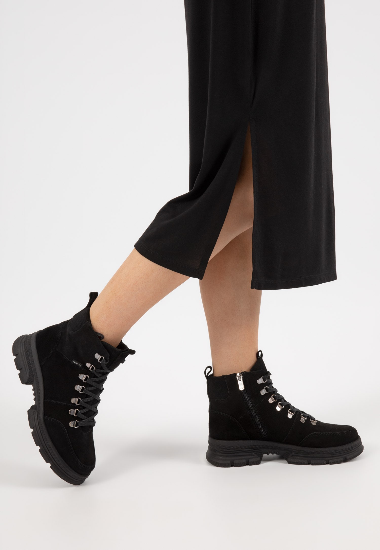 Workery damskie w czarnej odsłonie