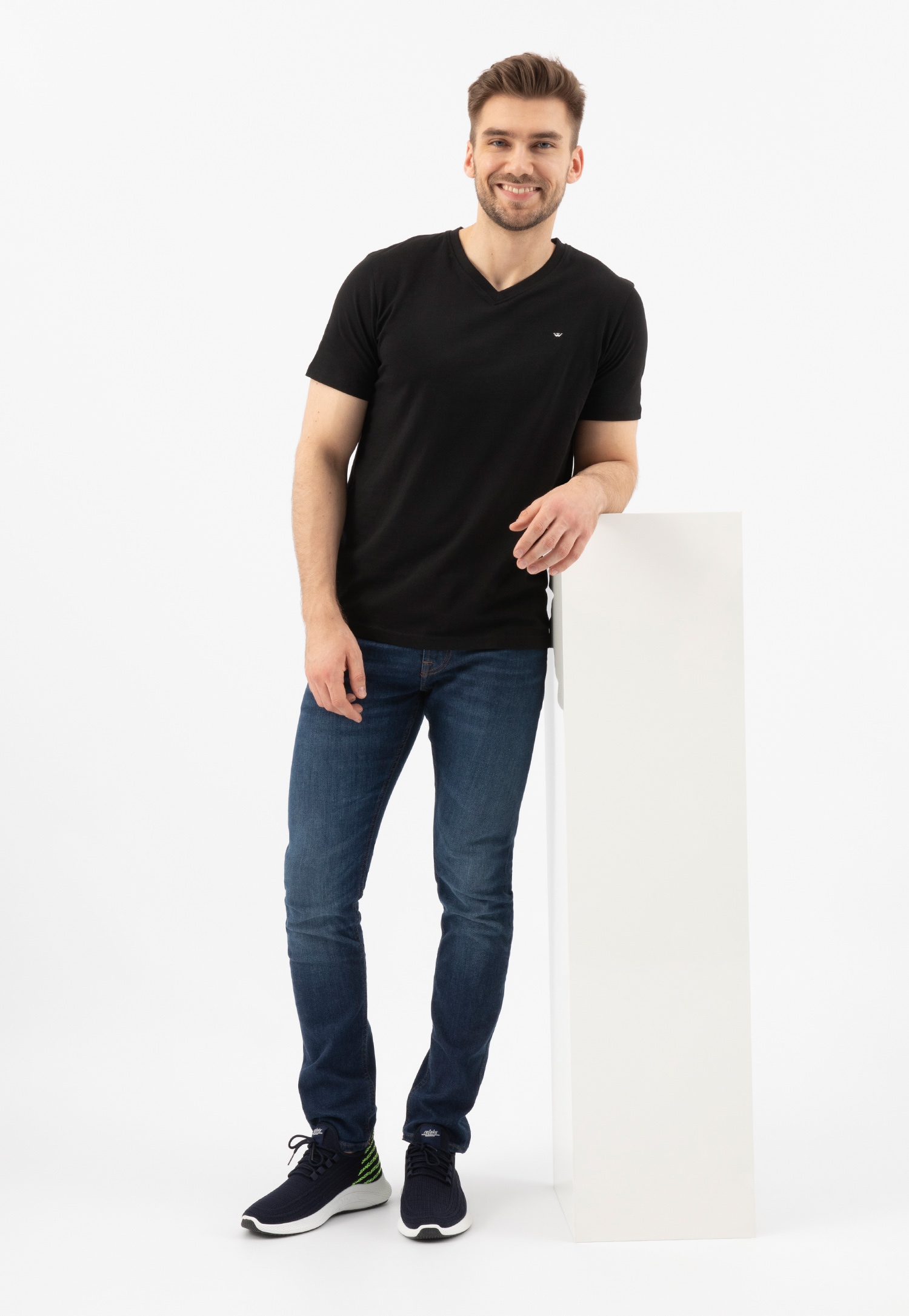 RELAKS granatowe wsuwane sneakersy męskie z zielonymi akcentami