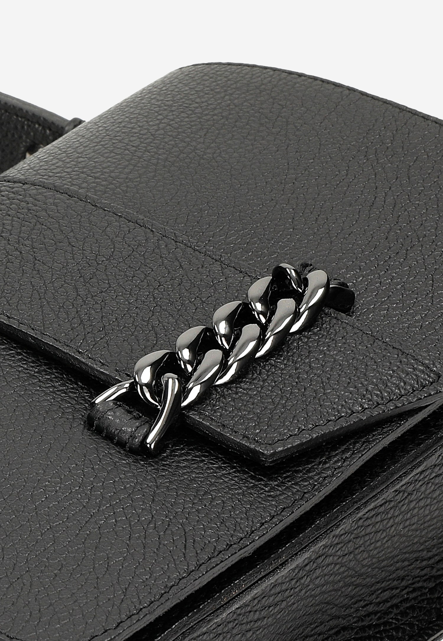 Elegancka czarna torebka damska z tłoczeniem