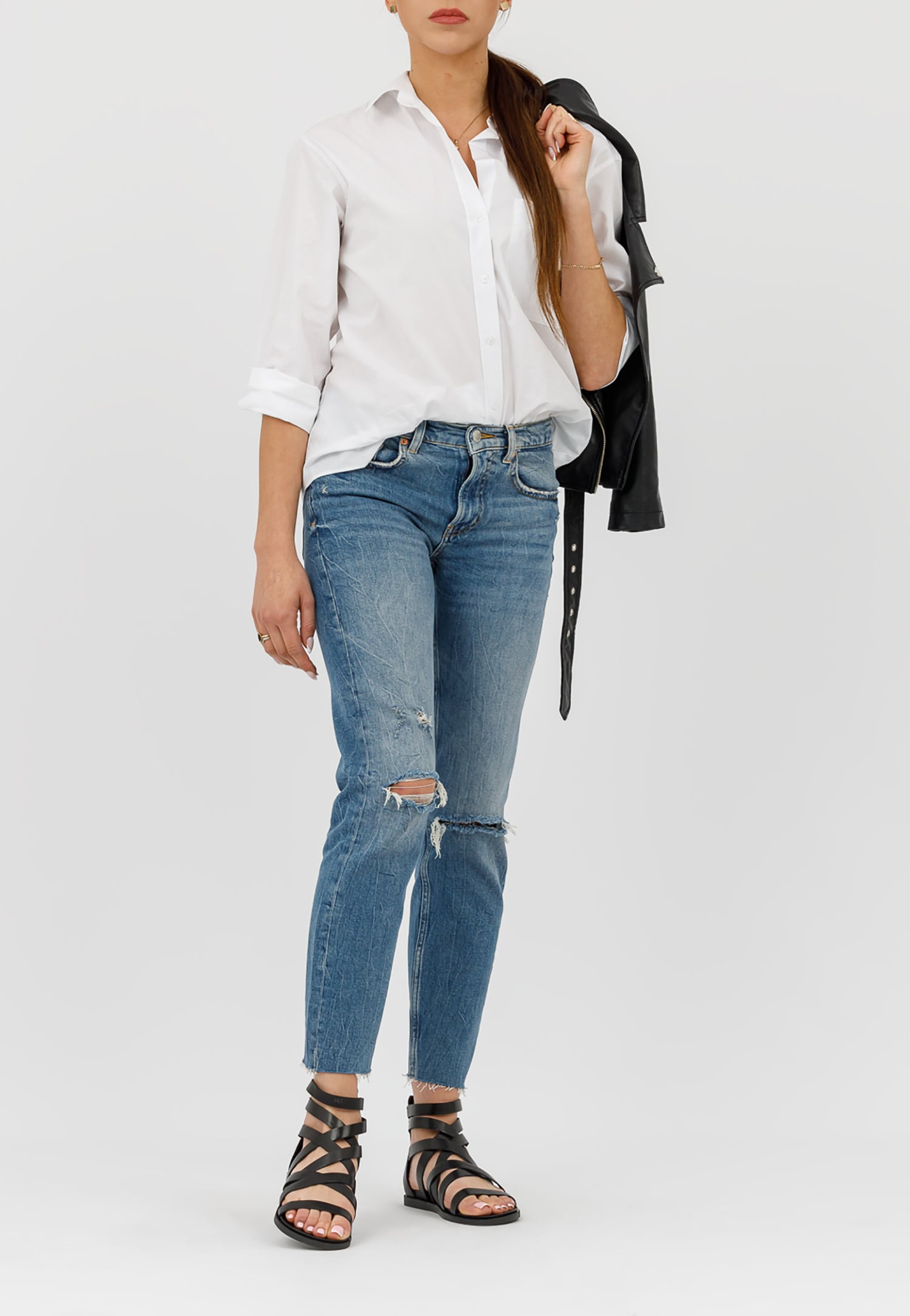 Skórzane złote sandały damskie na płaskiej podeszwie