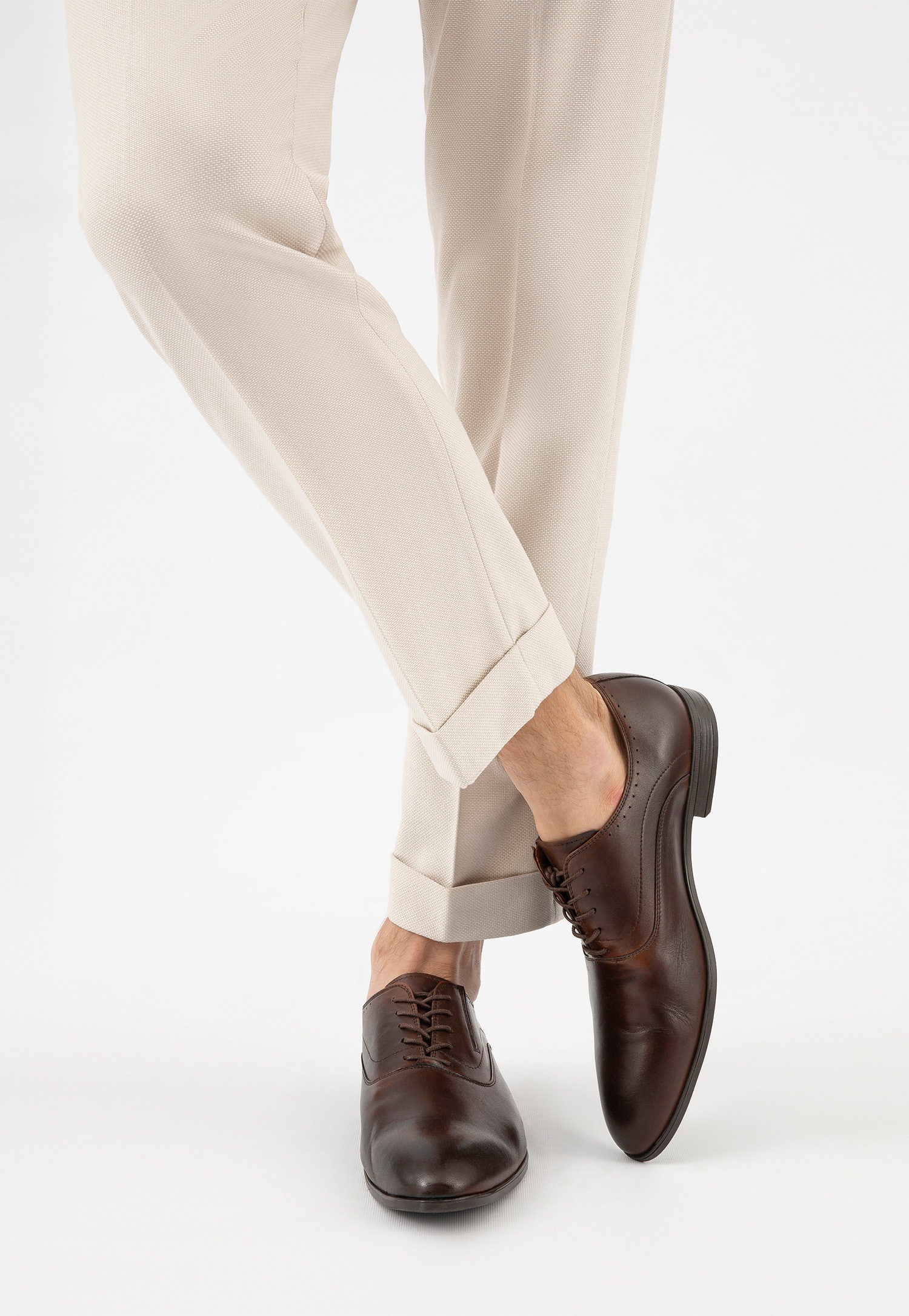 Brązowe półbuty męskie w stylu formal