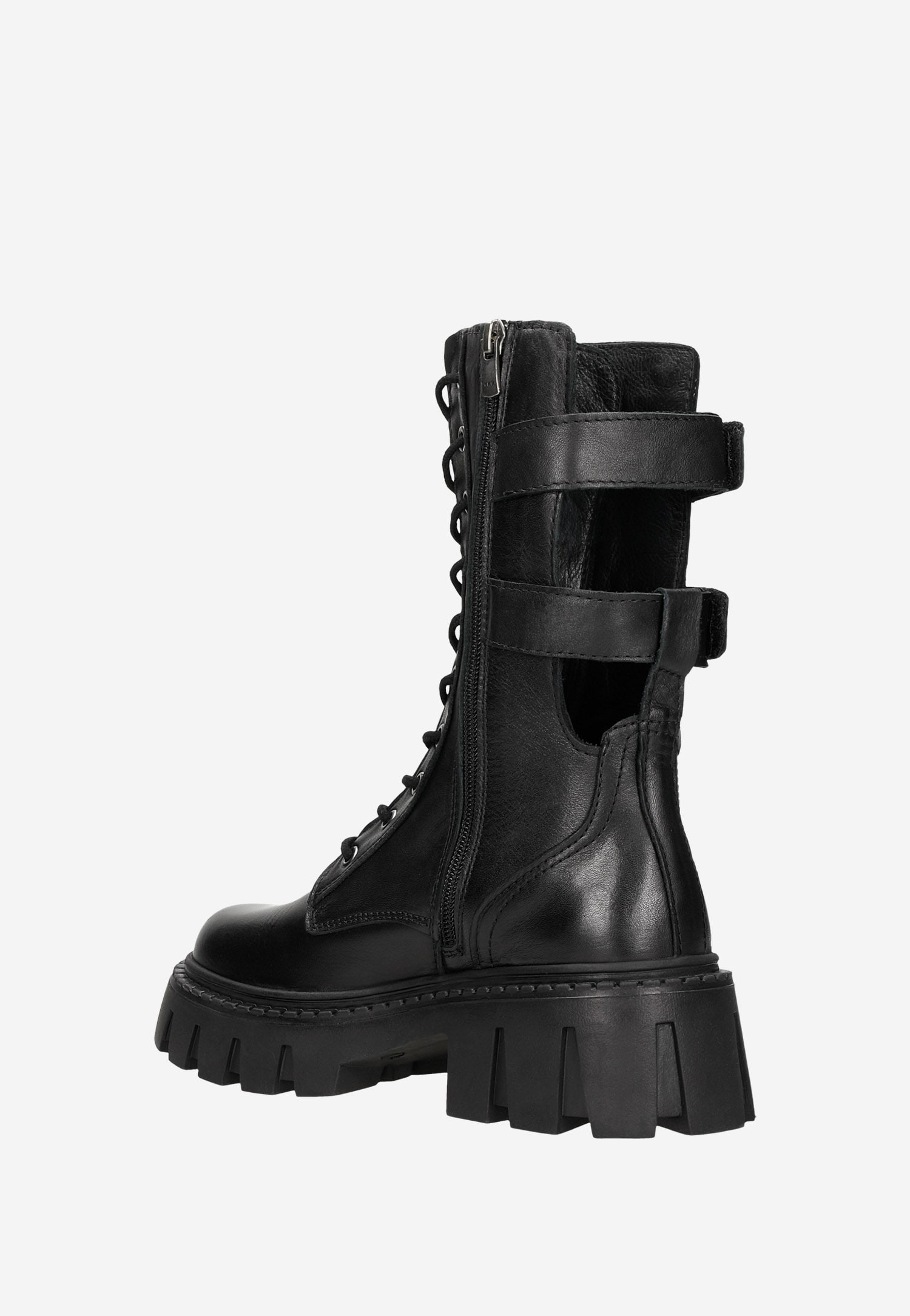 Wysokie trzewiki damskie w alternatywnym stylu