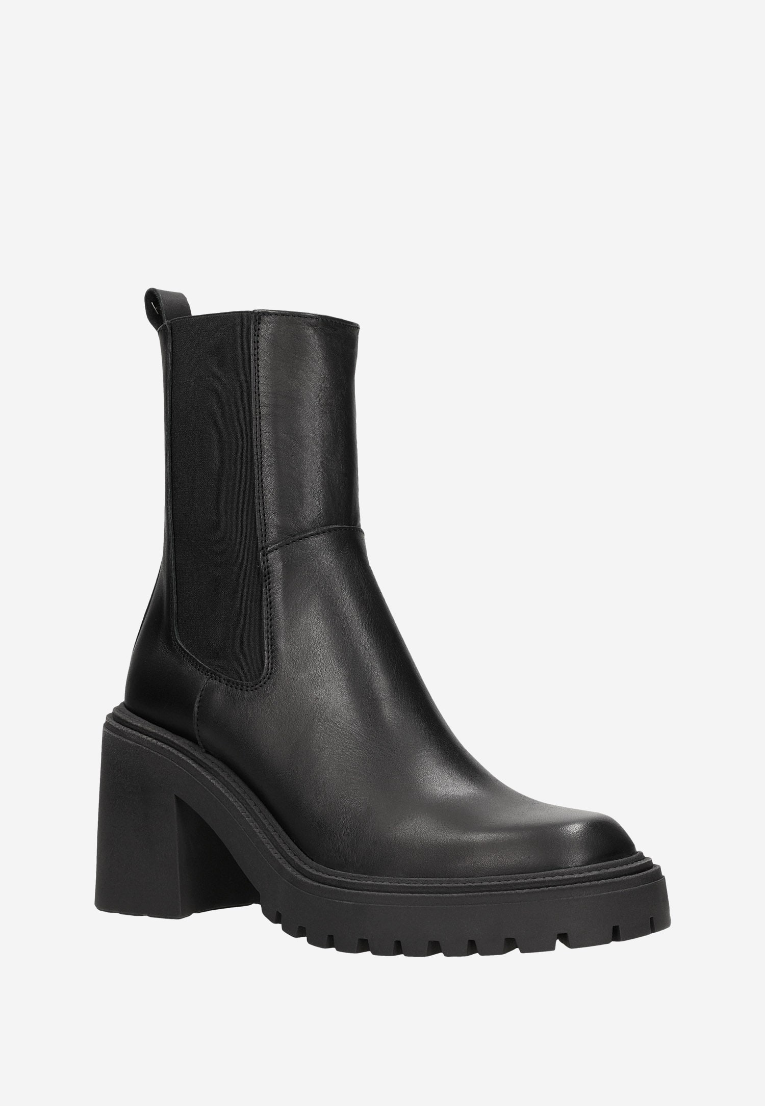 Czarne skórzane sztyblety na obcasie