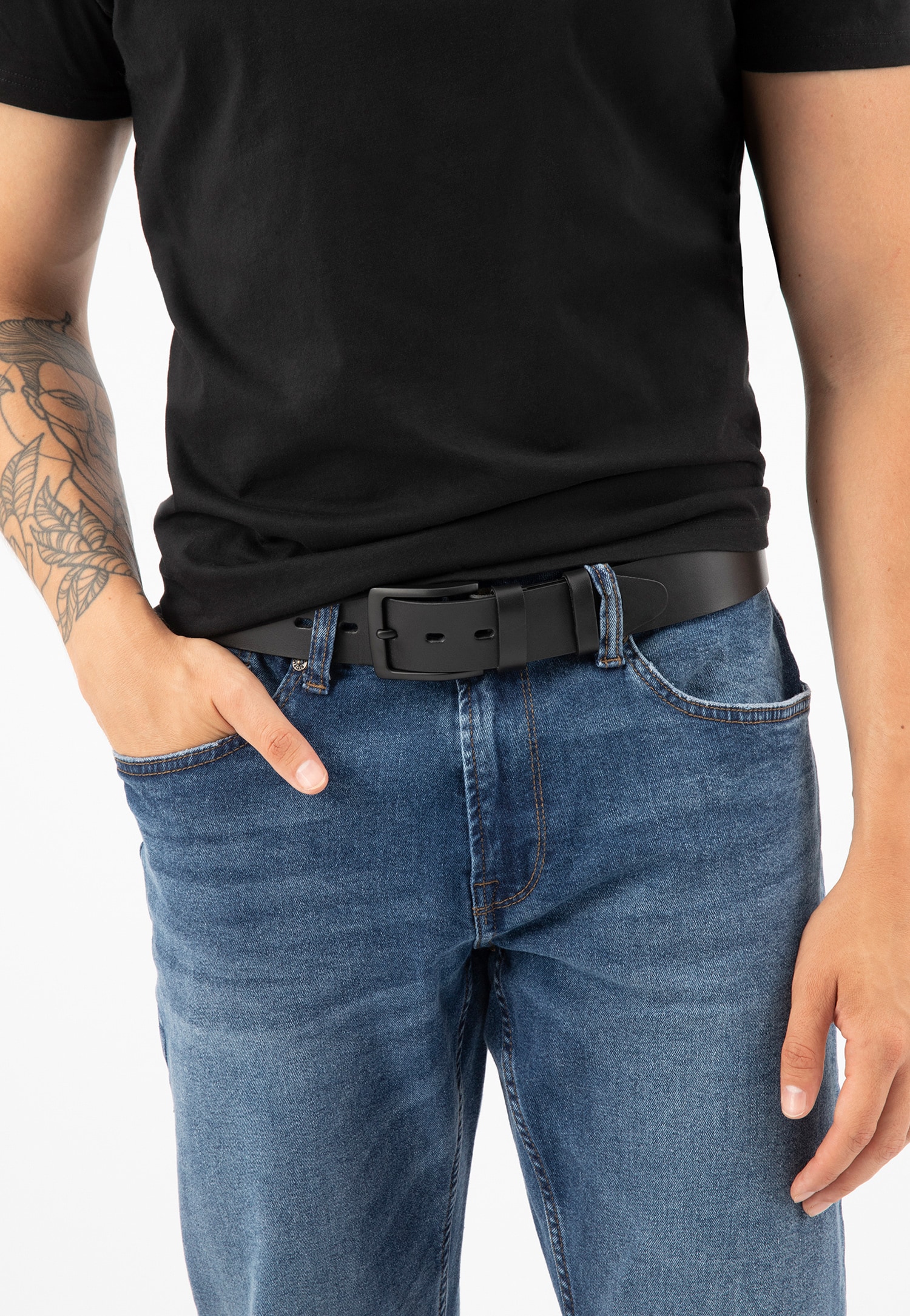 Pasek męski z klamrą w kolorze czarnym