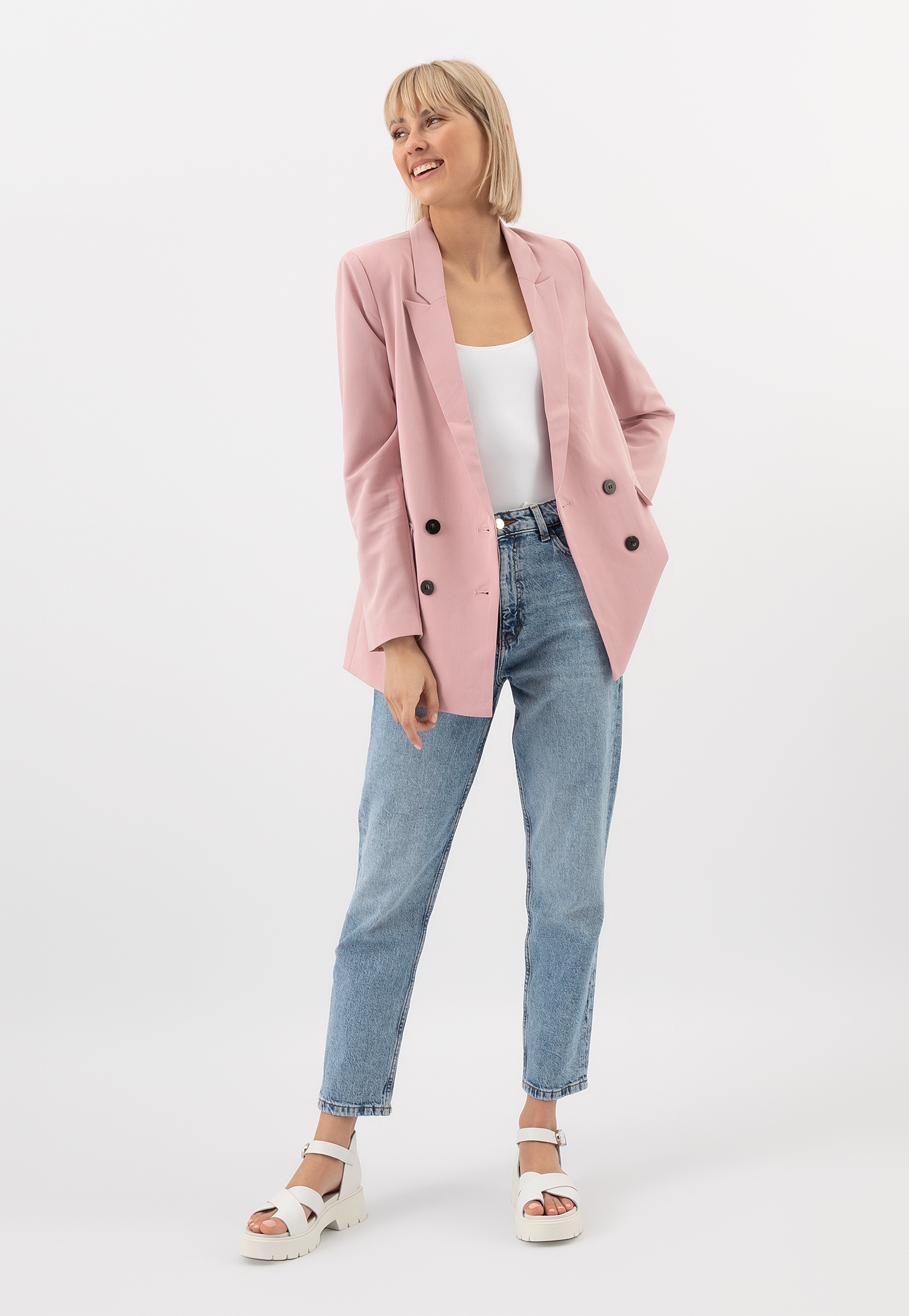 Czarne masywne sandały damskie z szerokimi paskami