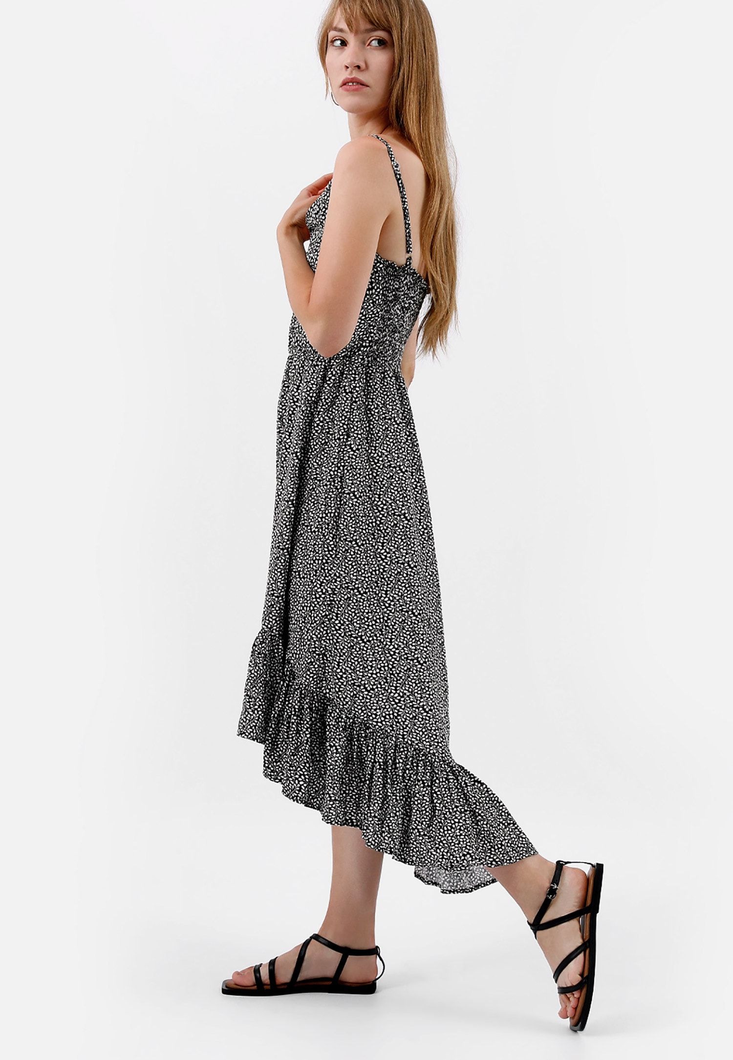 Czarne sandały damskie idealne na lato