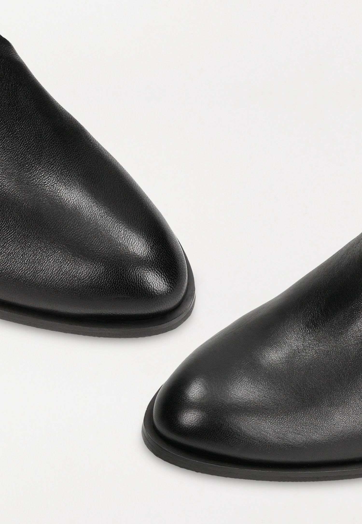 Czarne szykowne botki damskie PREMIUM ze skóry licowej