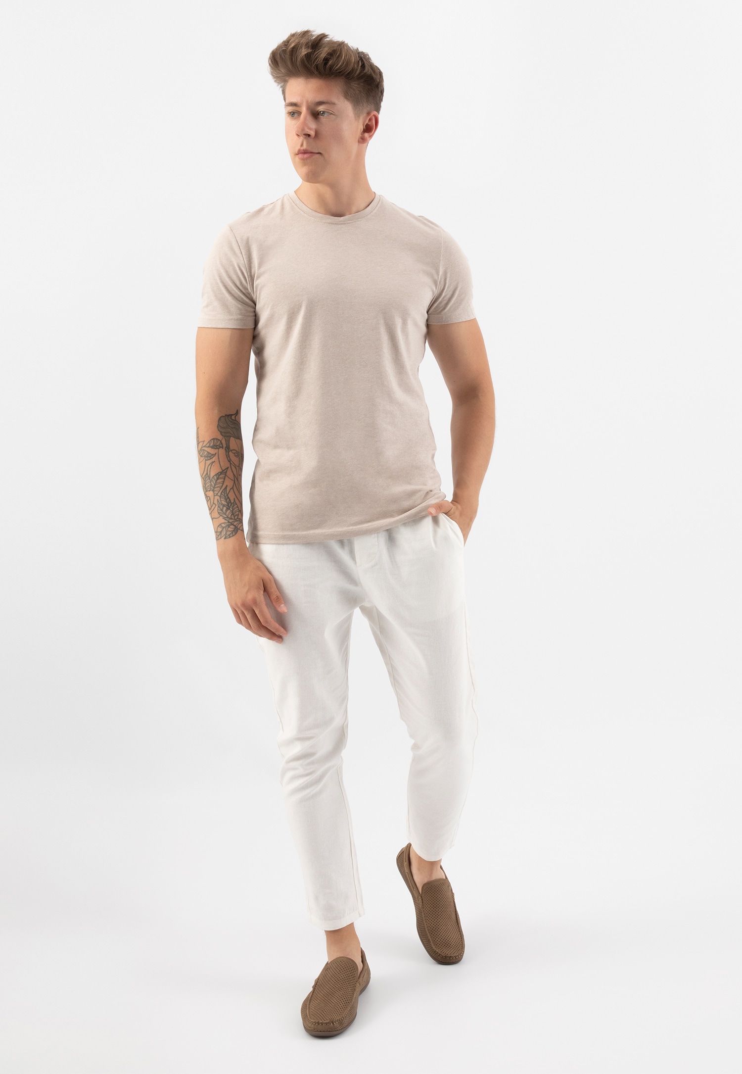 Granatowe mokasyny męskie z perforowaną skórą nubukową