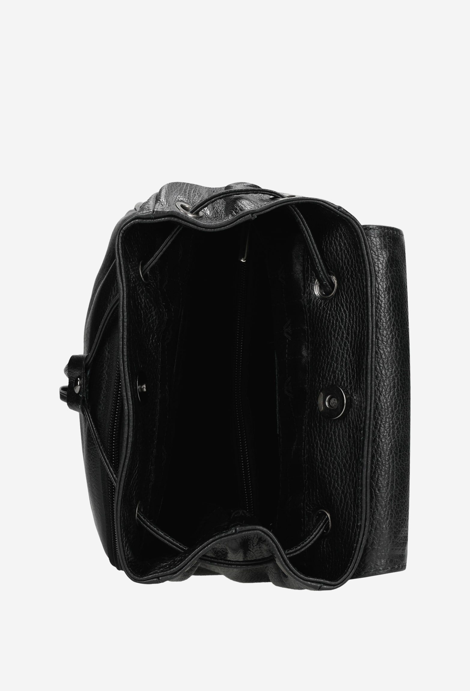 Czarny plecak damski w stylu miejskim