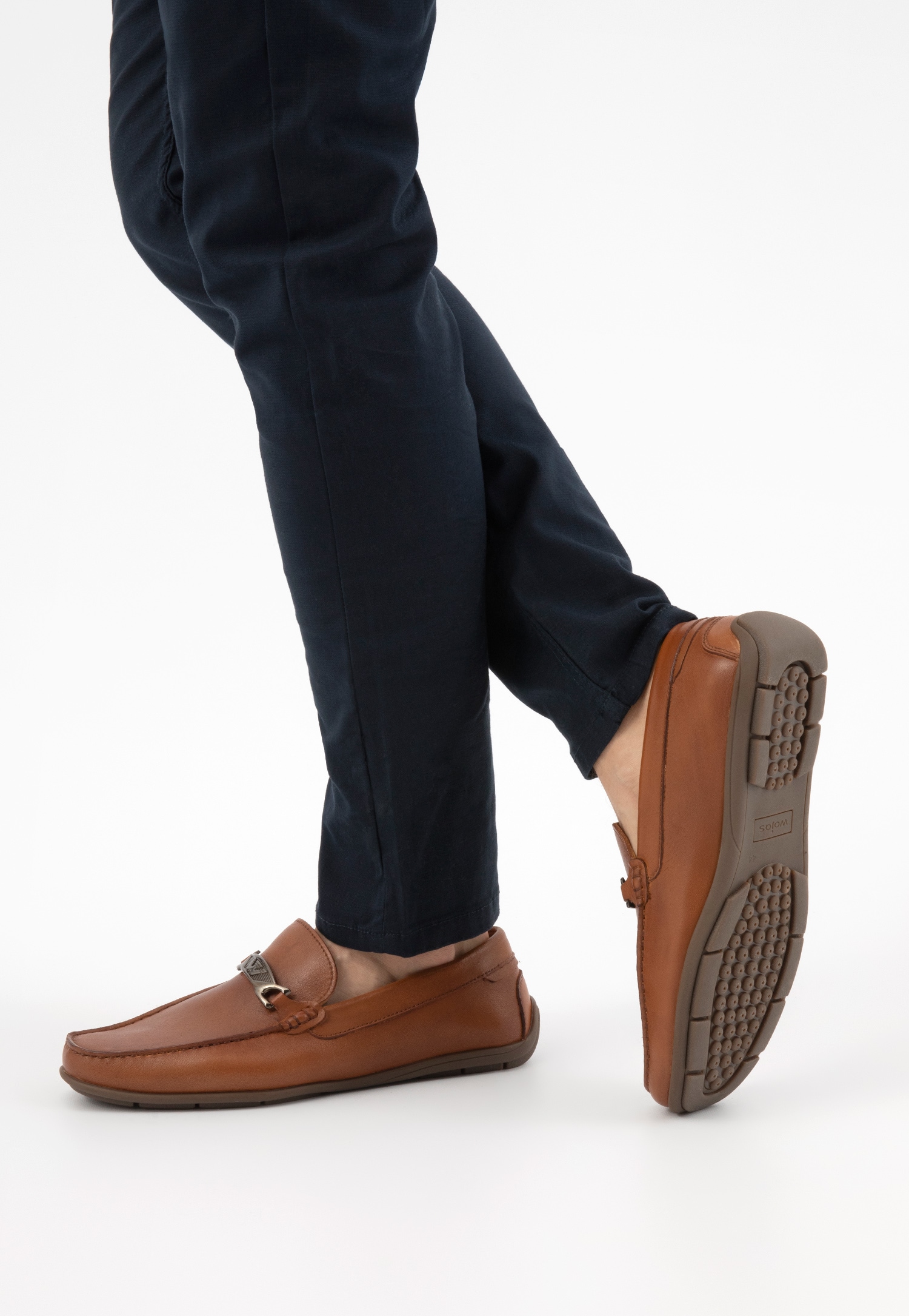 Mokasyny męskie z naturalnej skóry licowej z metalową ozdobą