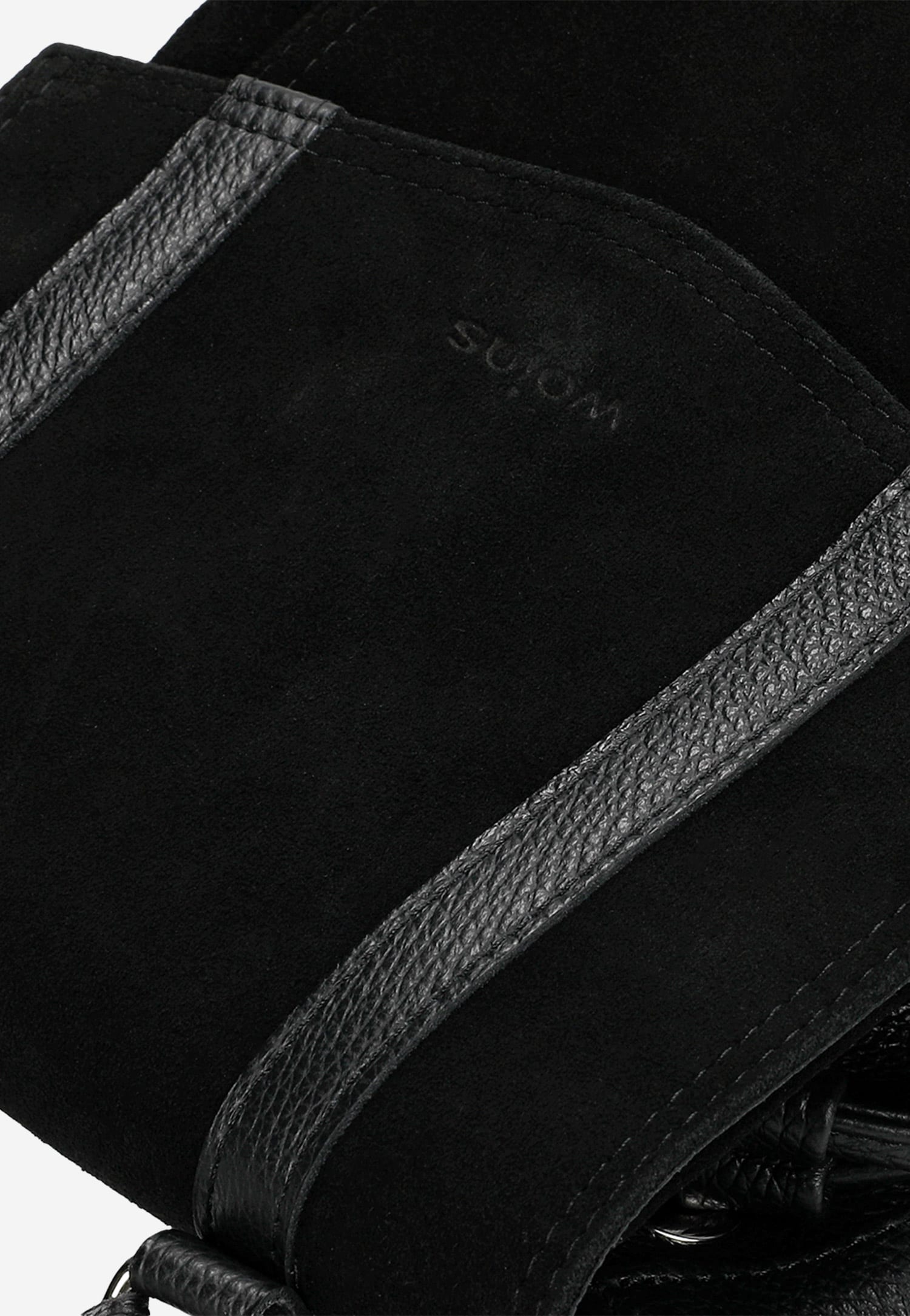 Czarny skórzany plecak miejski z łączonych skór