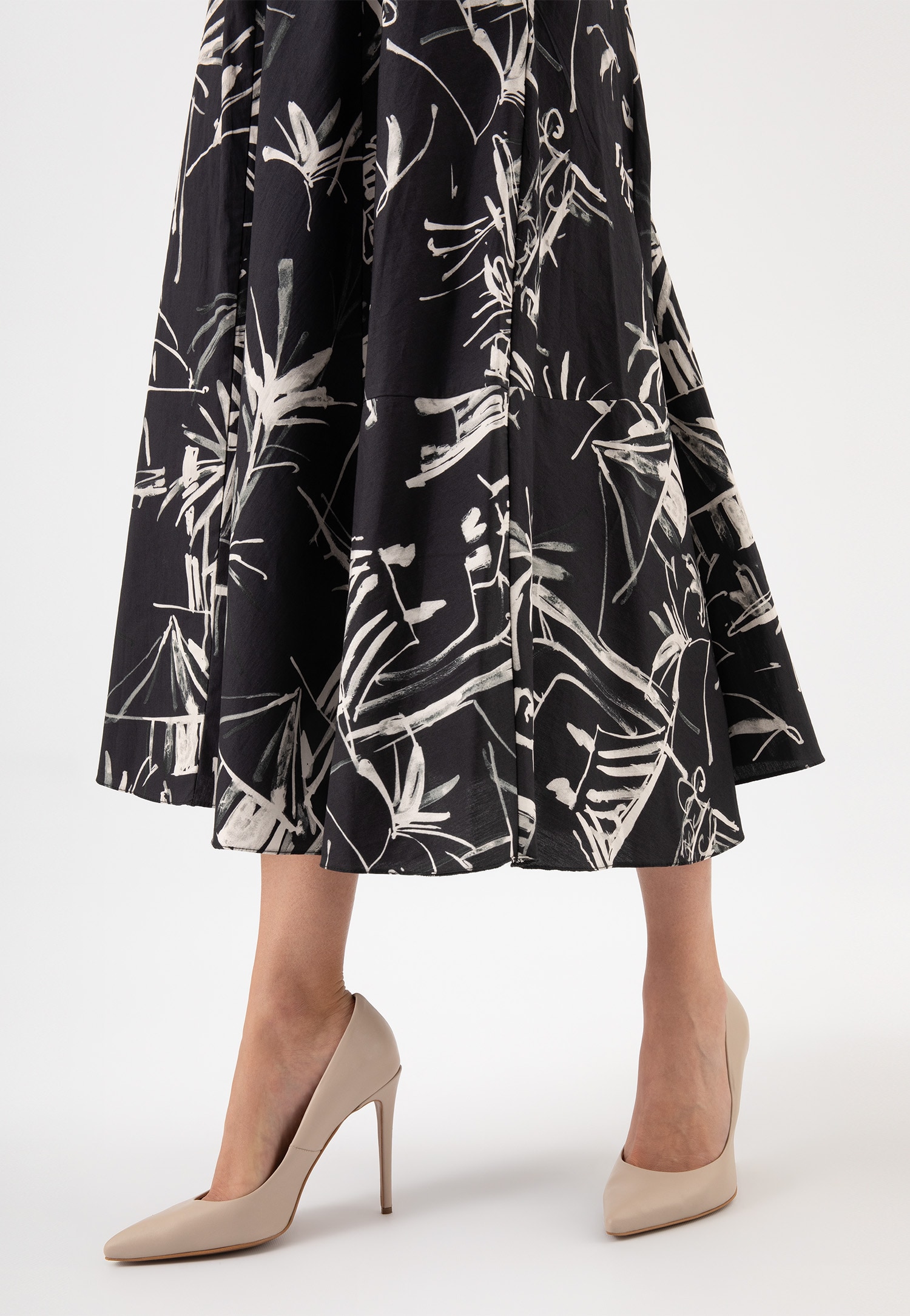 Beżowe eleganckie czółenka damskie na wysokiej szpilce