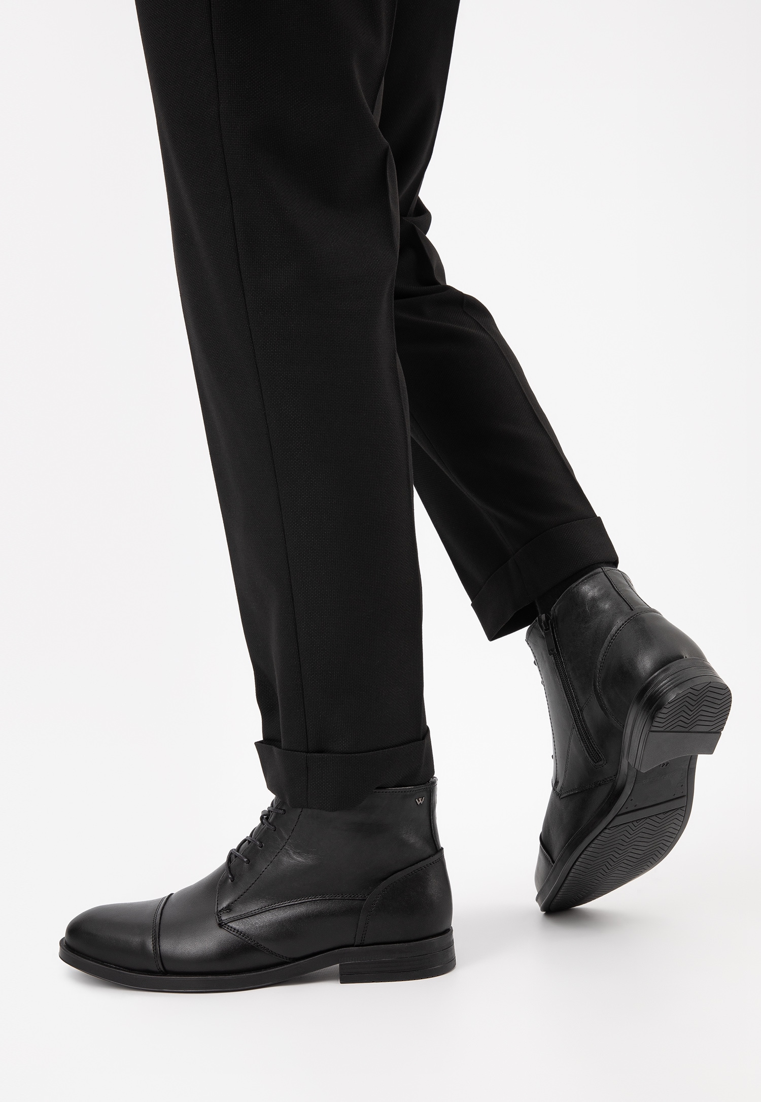 Minimalistyczne czarne trzewiki męskie ze skóry licowej