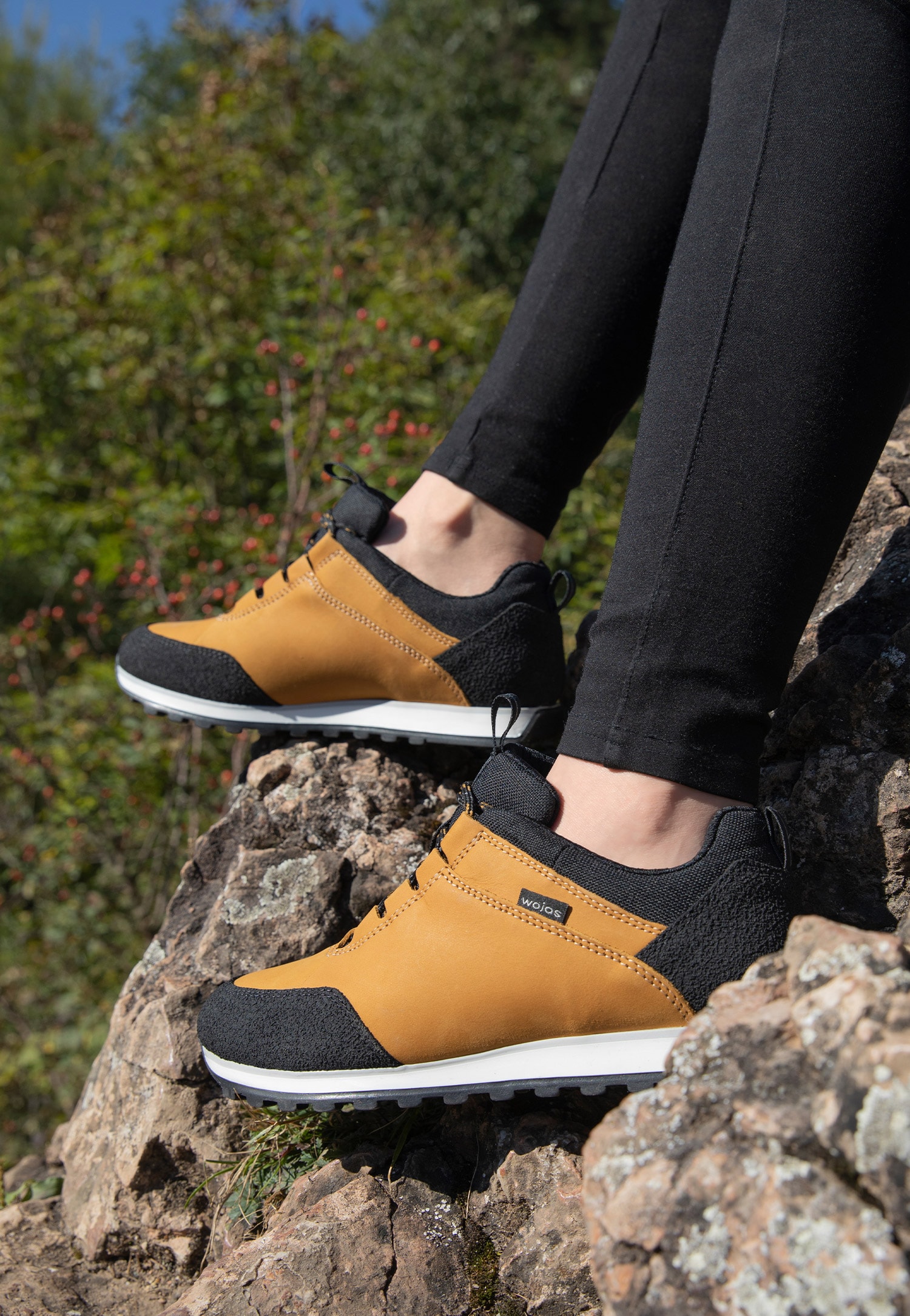 Żółto-czarne trekkingowe półbuty damskie