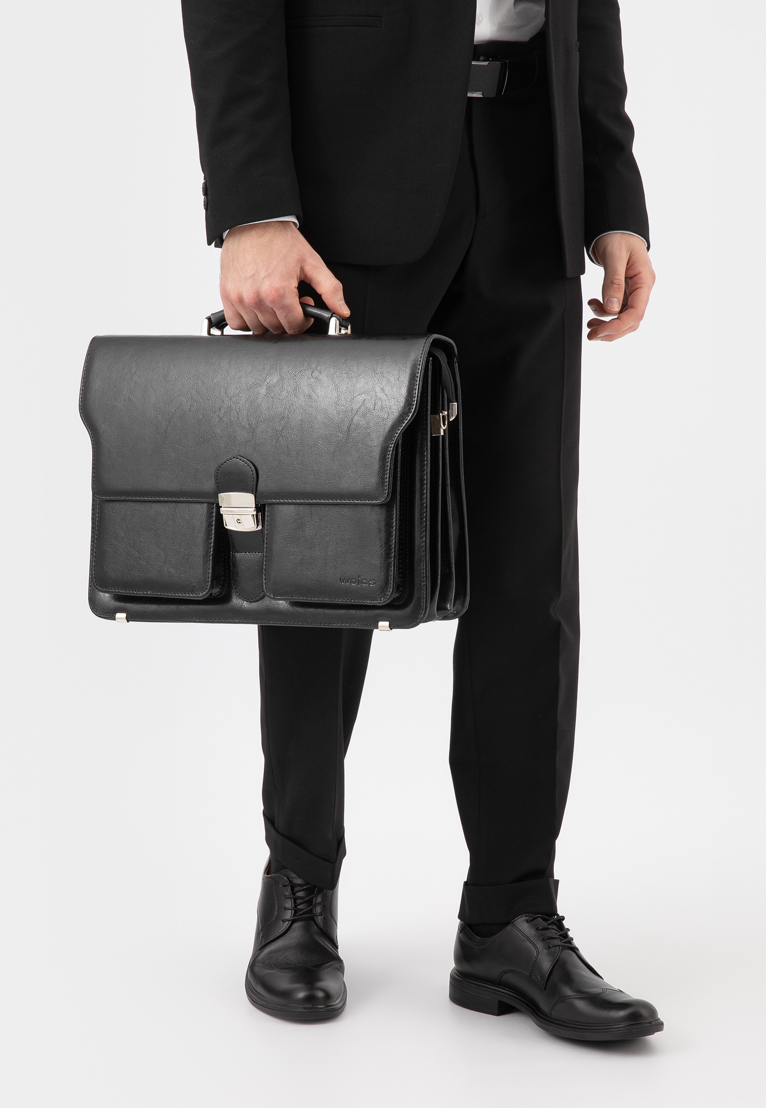 Czarna klasyczna teczka skórzana