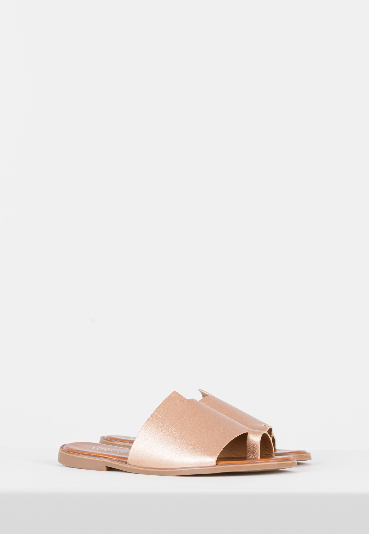 WJS złote klapki damskie na płaskiej podeszwie