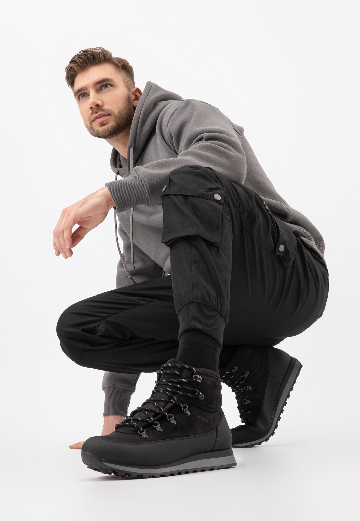 Czarne zimowe buty trekkingowe męskie