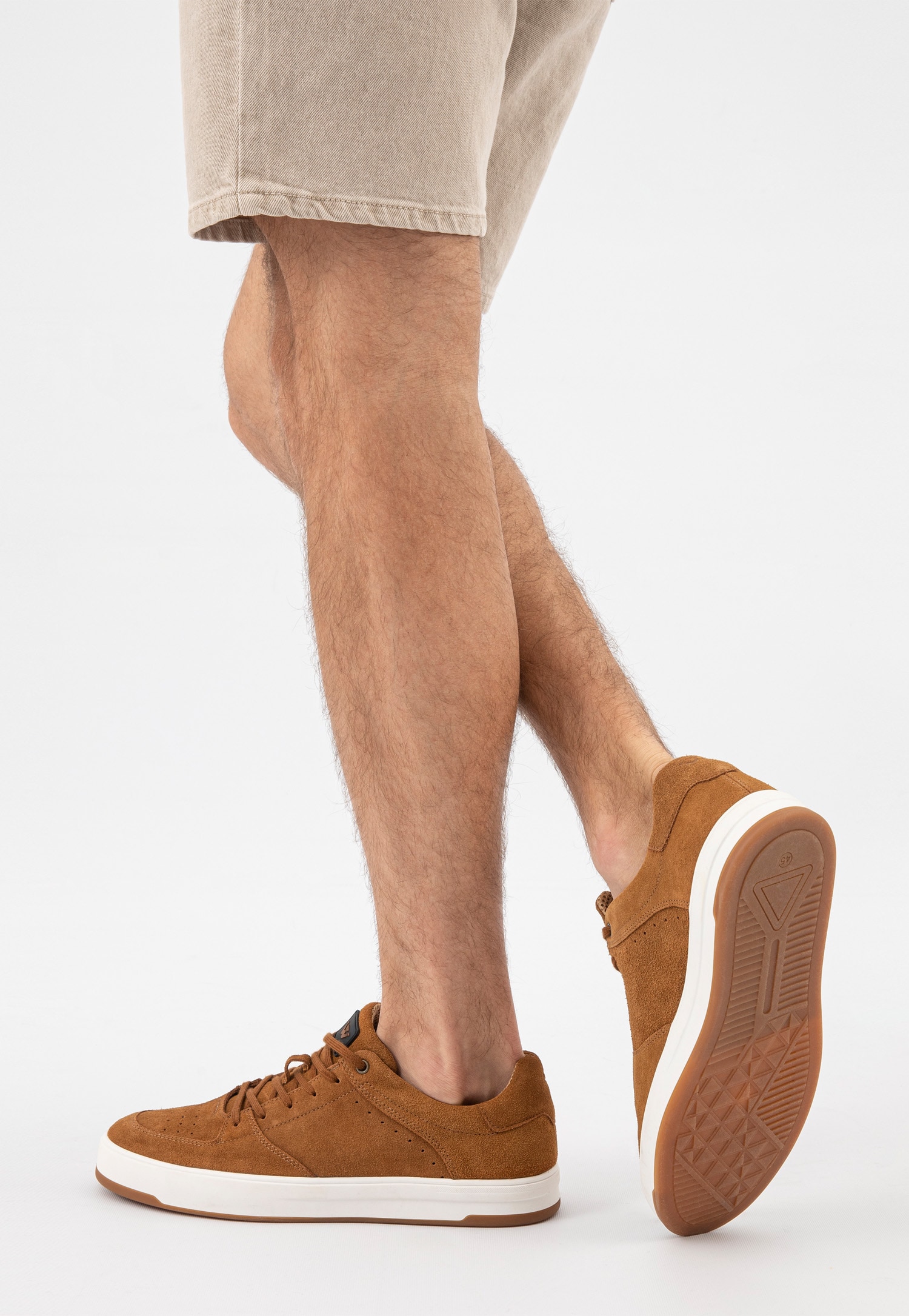 Granatowo-białe półbuty męskie typu trampki