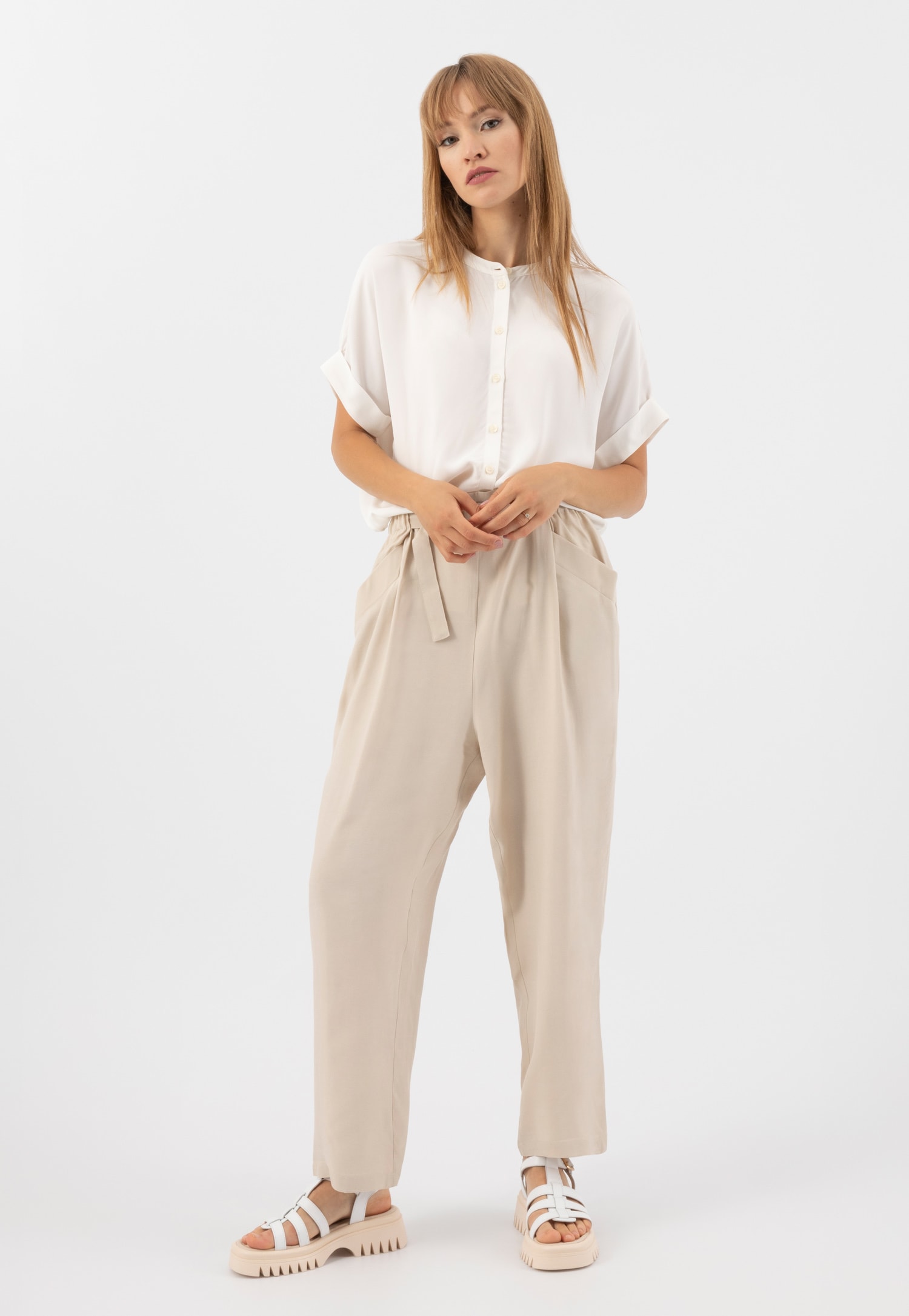 Białe sandały damskie na masywnej podeszwie