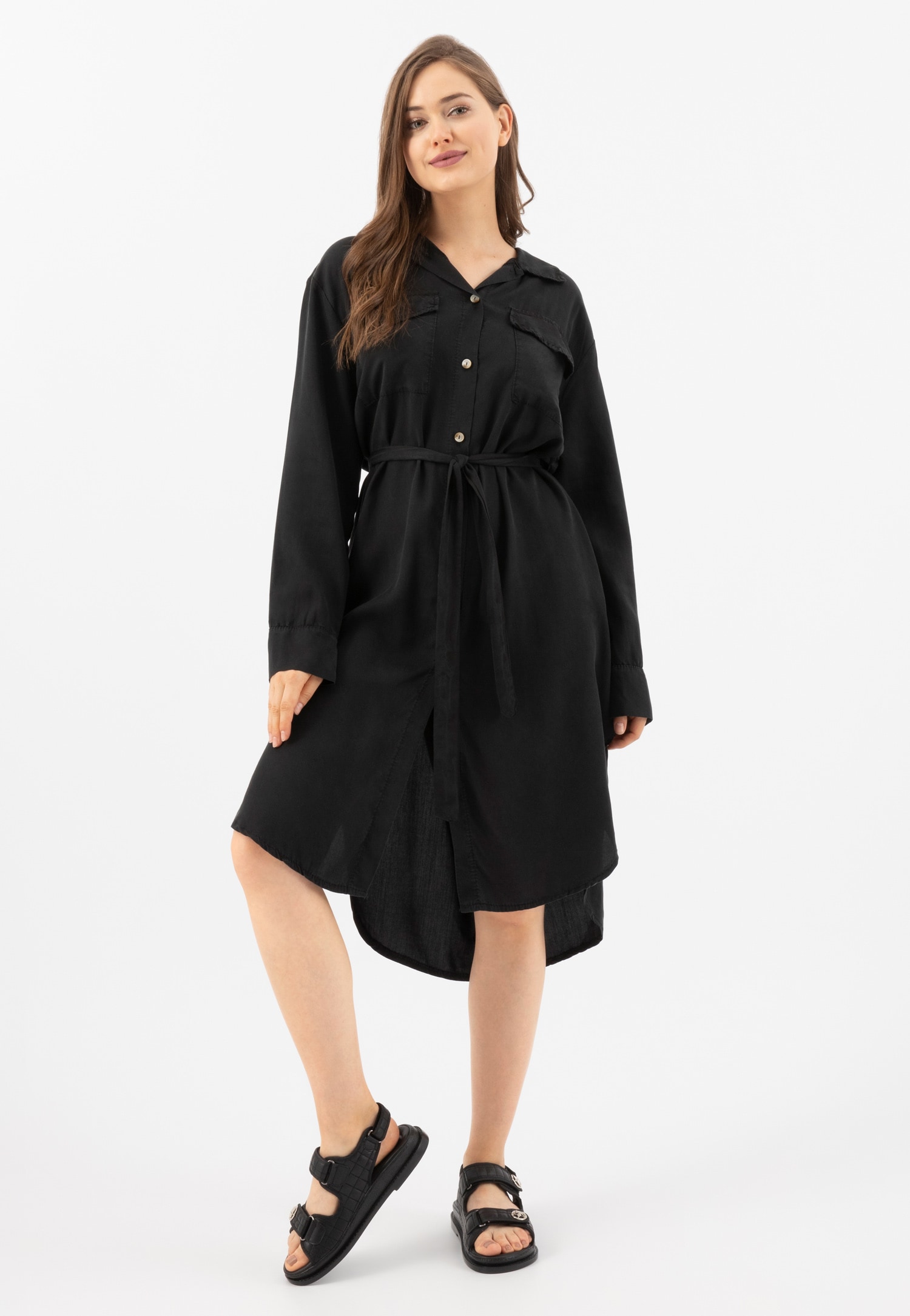 Czarne płaskie sandały damskie z pikowaniem