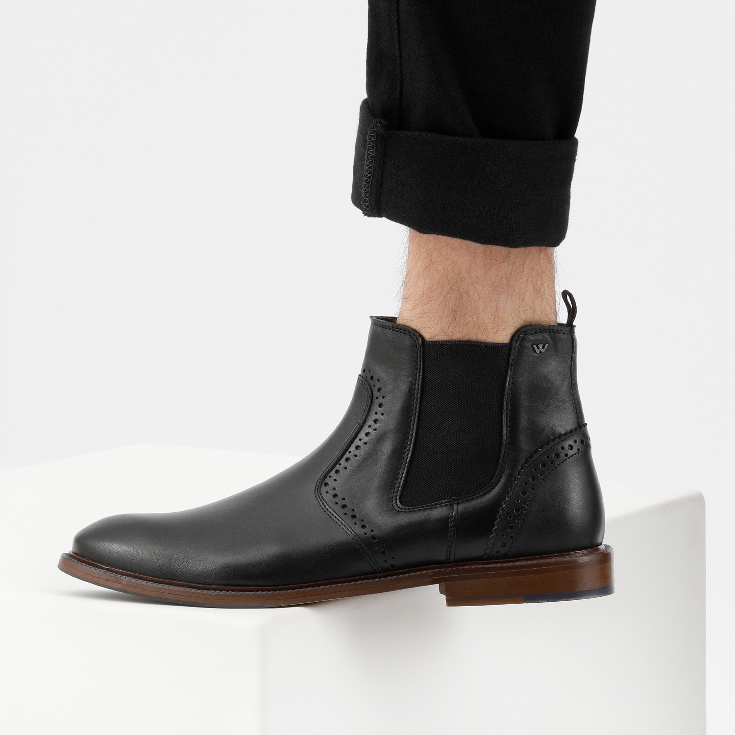 Czarne eleganckie sztyblety męskie ze zdobieniem