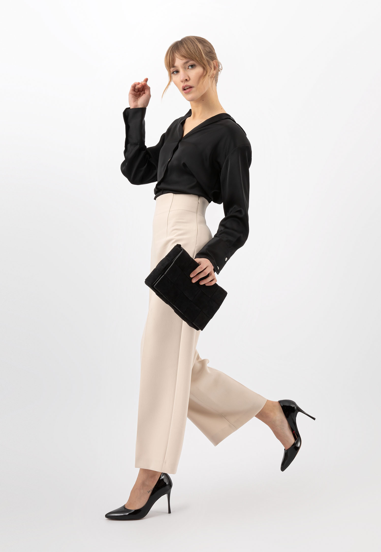 Czarne eleganckie czółenka damskie lakierowane