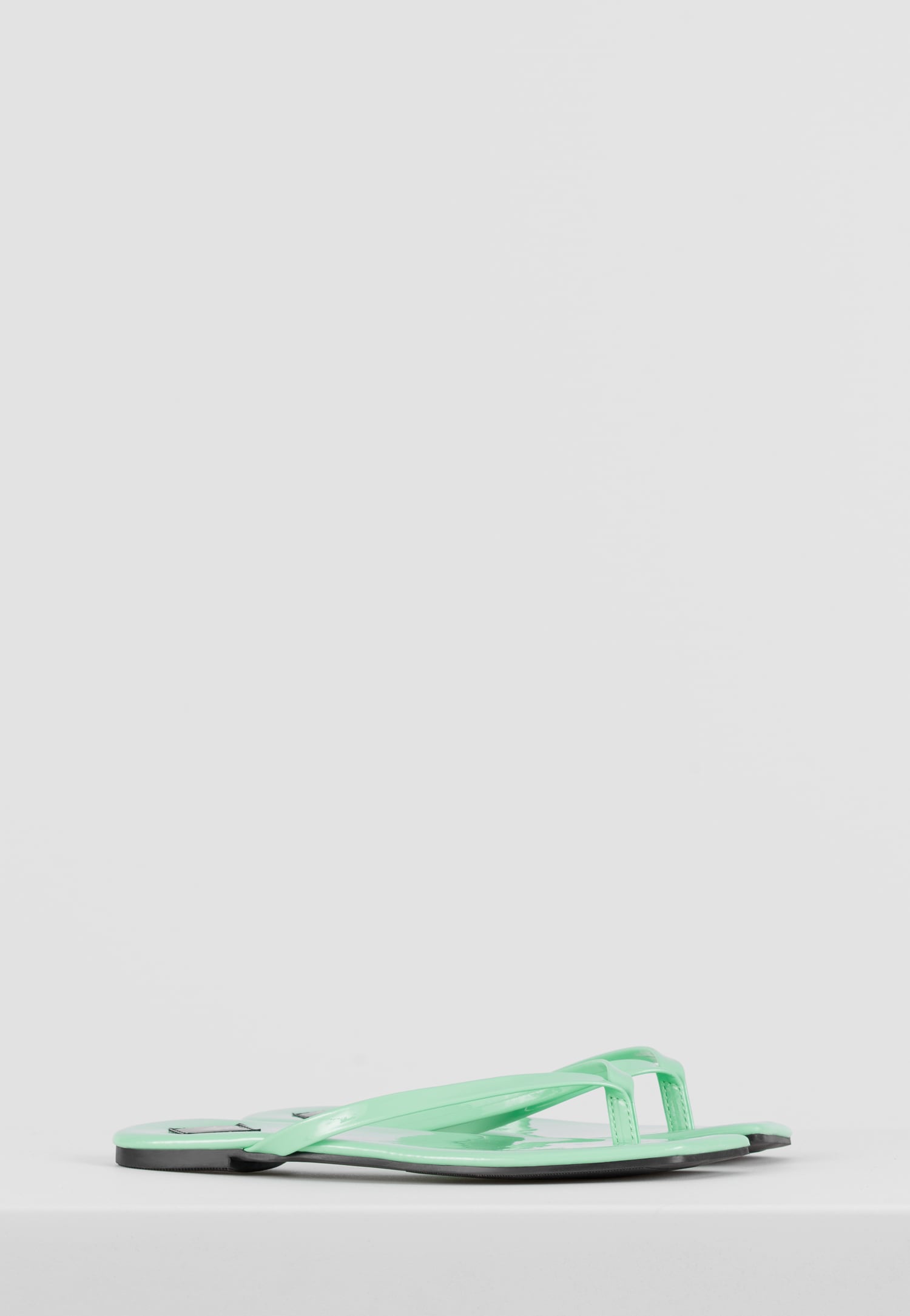 Płaskie japonki damskie w kolorze miętowym