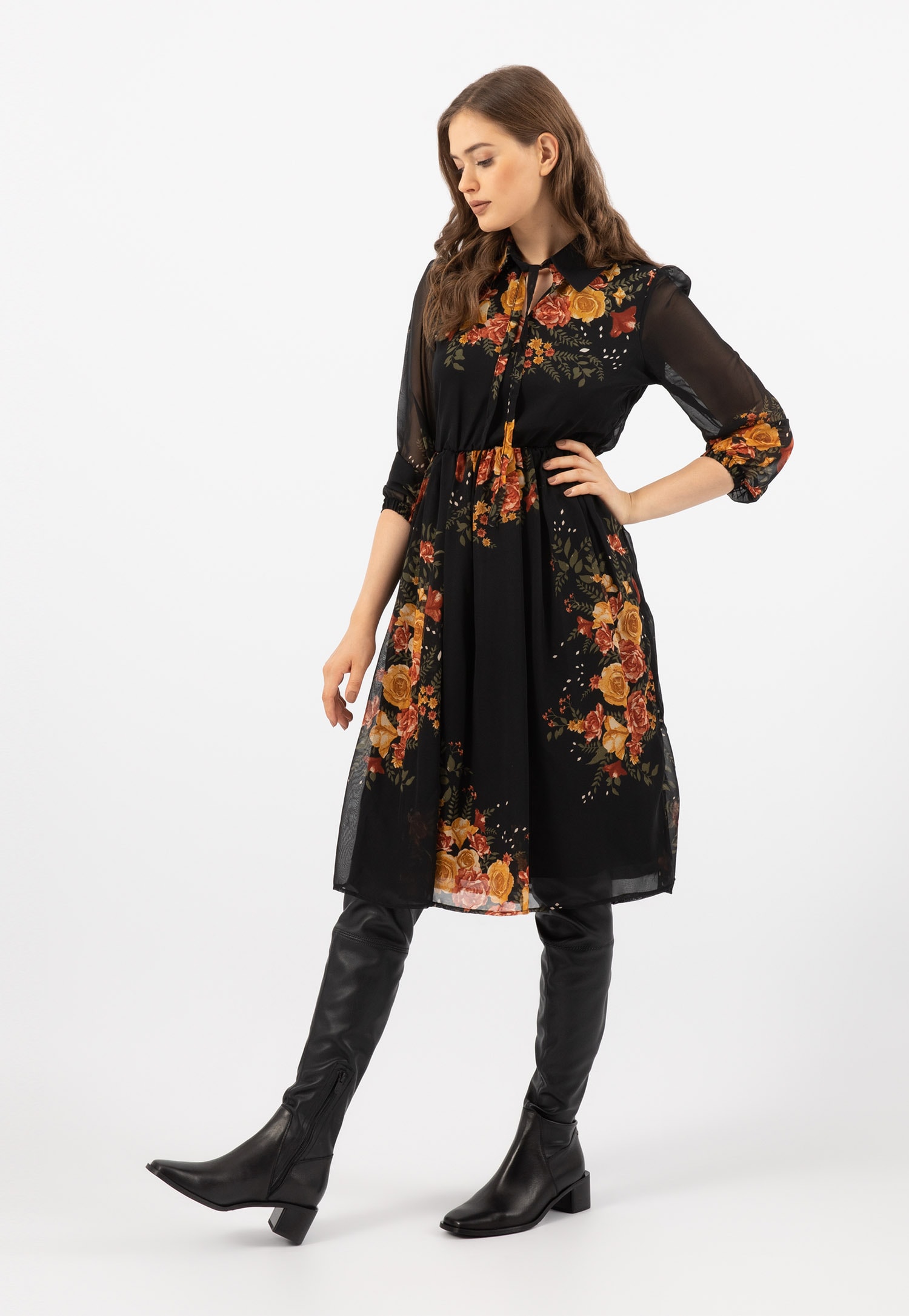 Wysokie kozaki muszkieterki w kolorze jasnego brązu