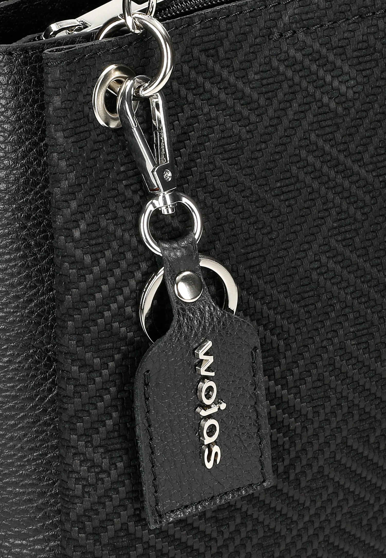 Czarna oryginalna torebka damska z breloczkiem