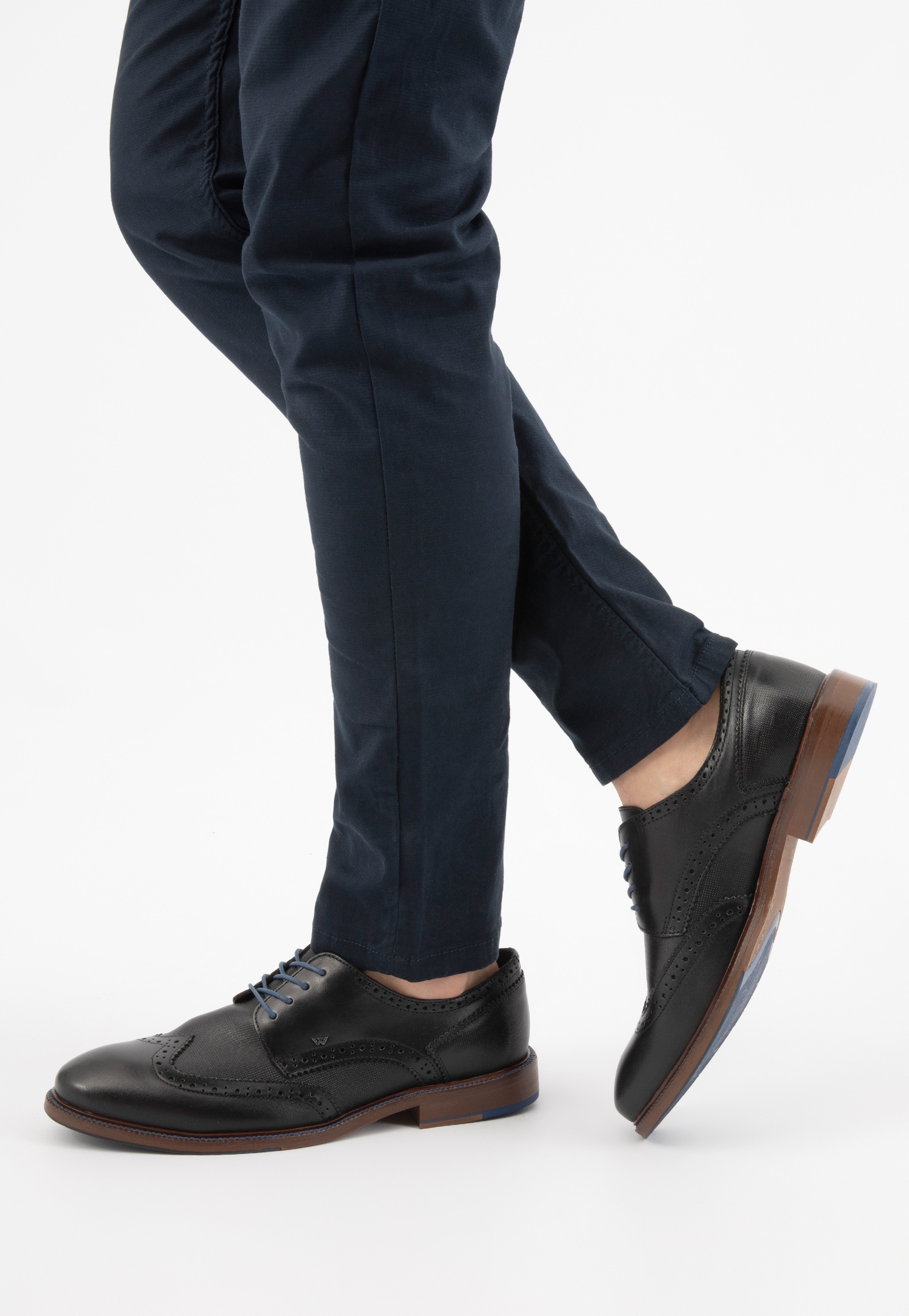 Czarne półbuty męskie