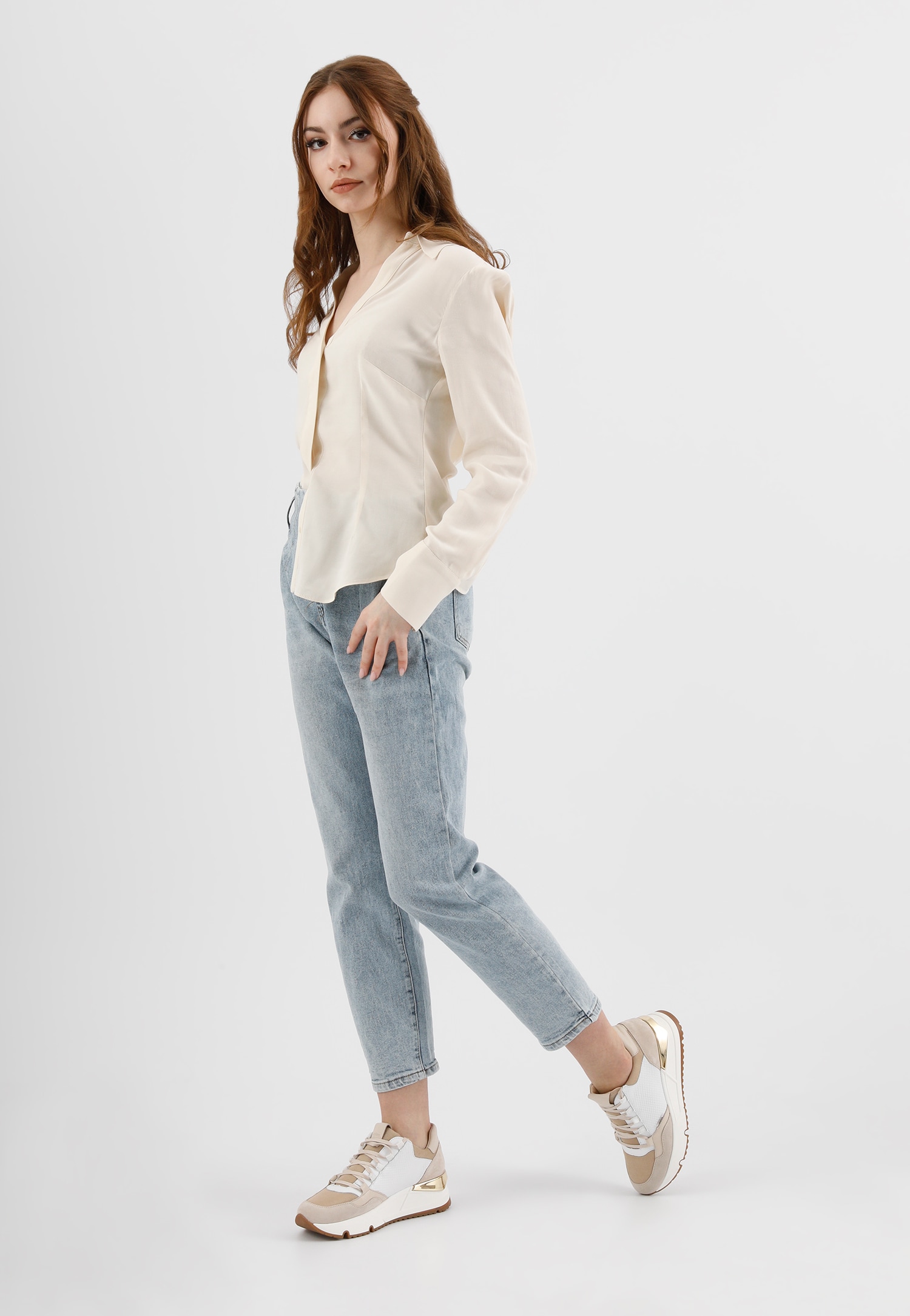 Czarne sneakersy damskie na wysokiej podeszwie