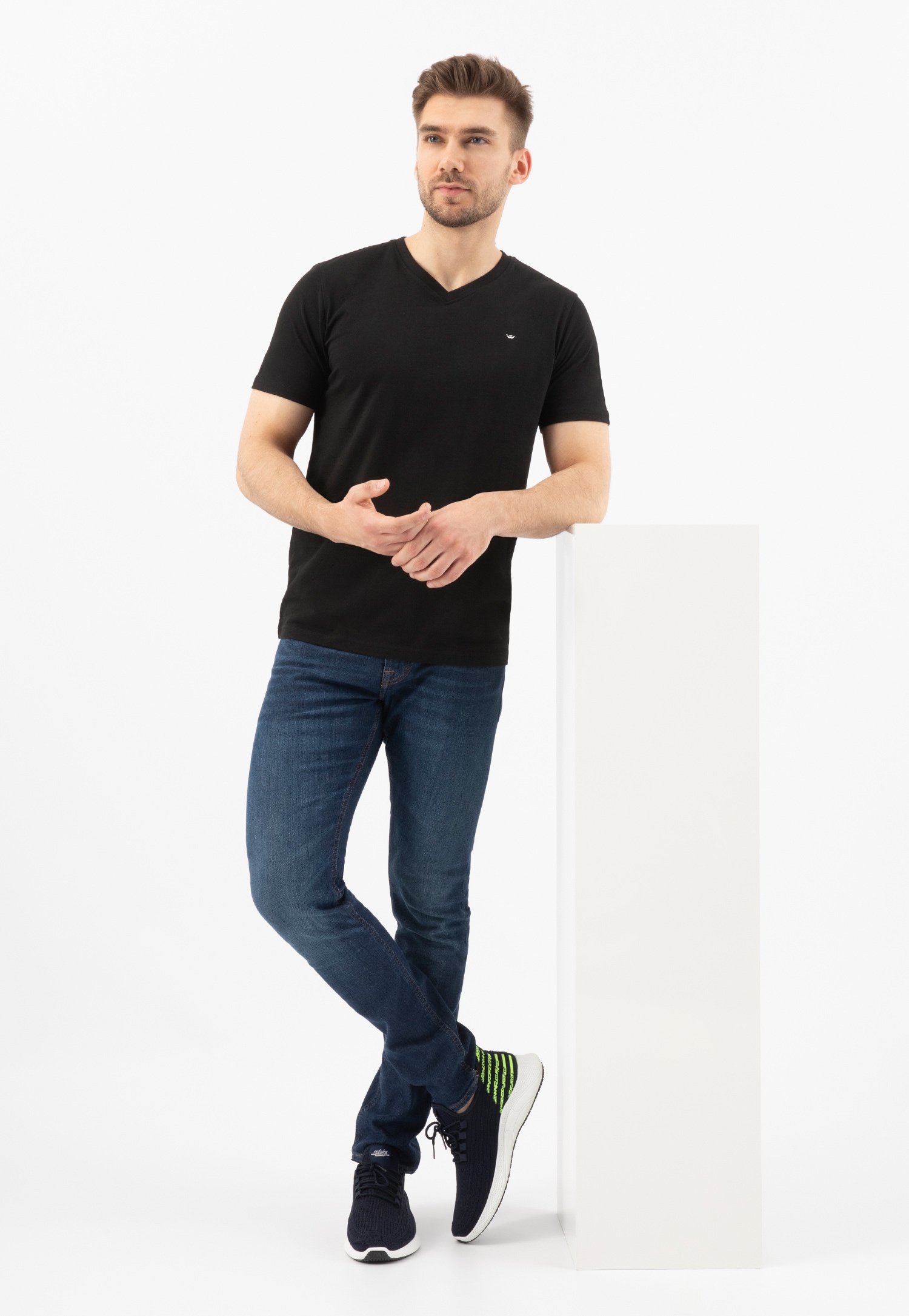 RELAKS granatowe wsuwane sneakersy męskie z zielonymi akcentami