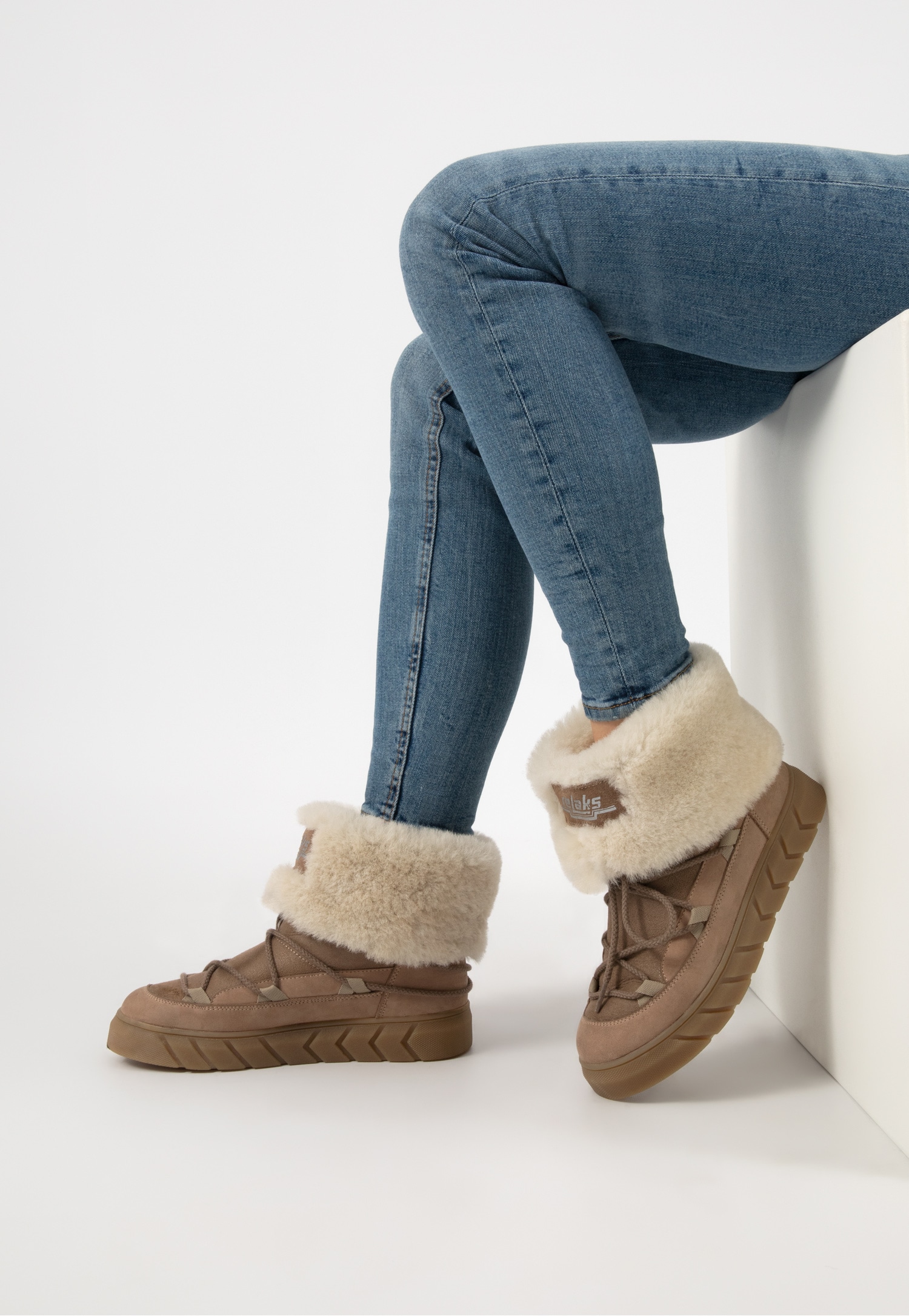 RELAKS beżowe Śniegowce damskie z wywijaną cholewką