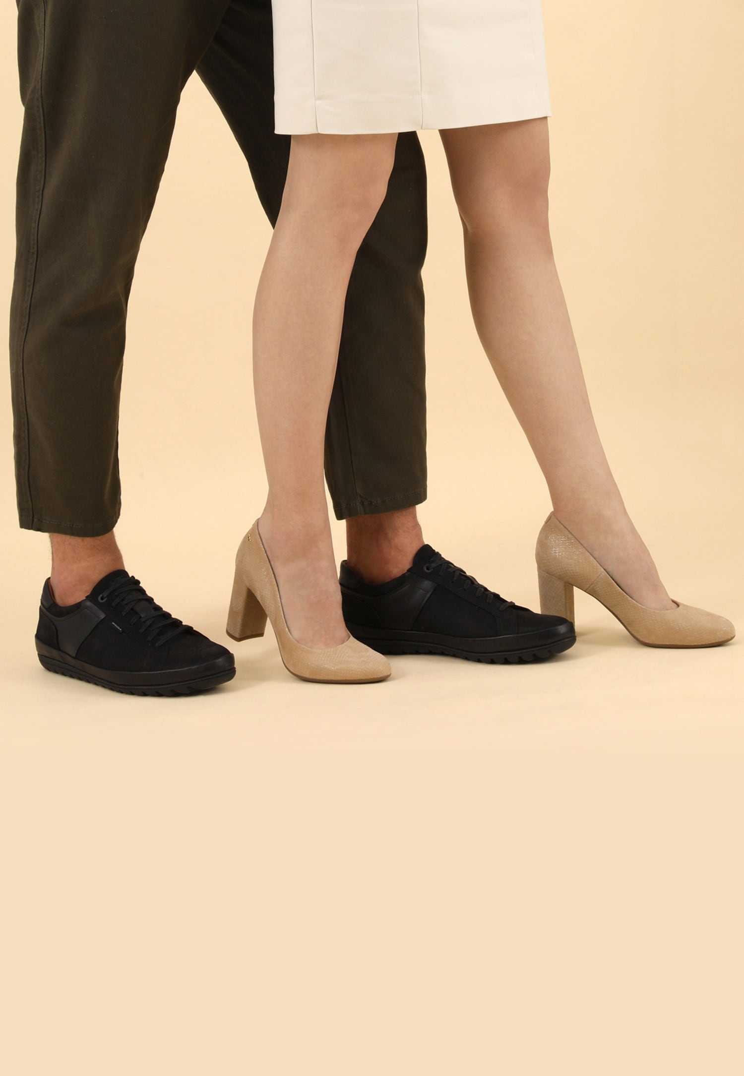 Beżowe czółenka damskie z linii comfort