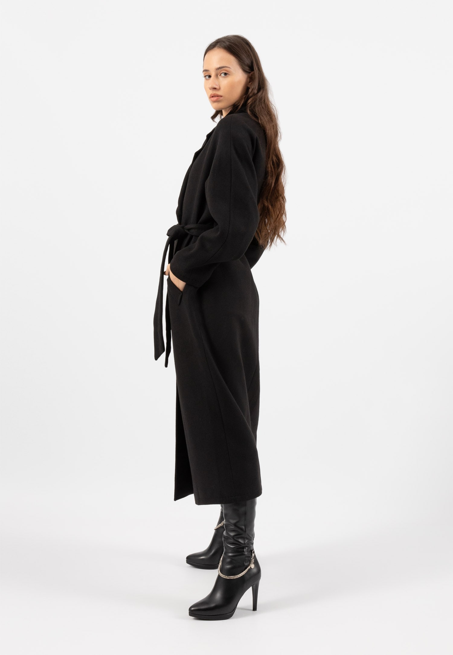 RELAKS płaszcz damski długi w kolorze beżowym