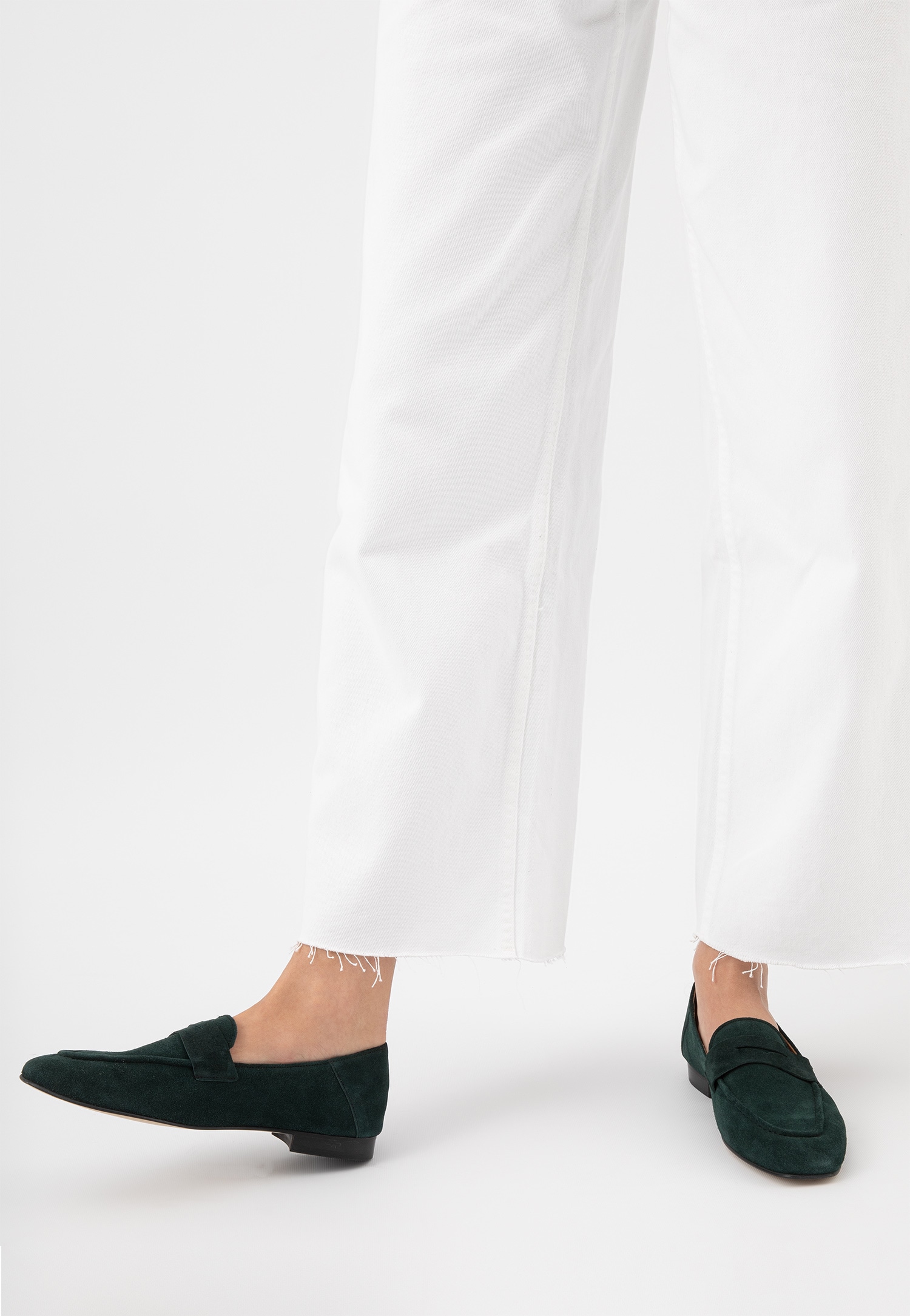 Czarne mokasyny damskie na płaskiej podeszwie