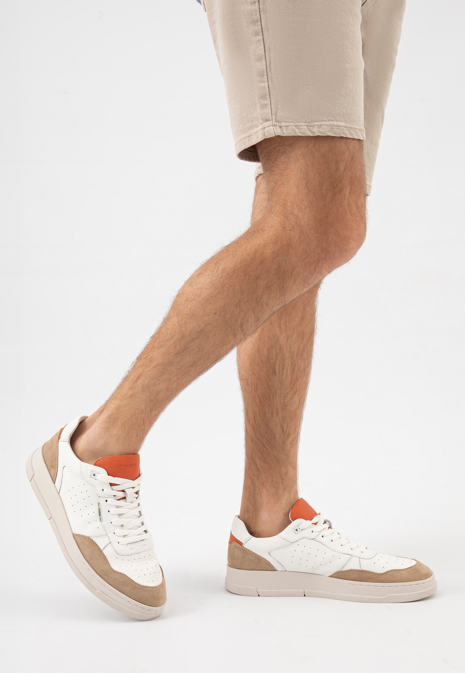 Czarne trampki męskie z łączonych skór