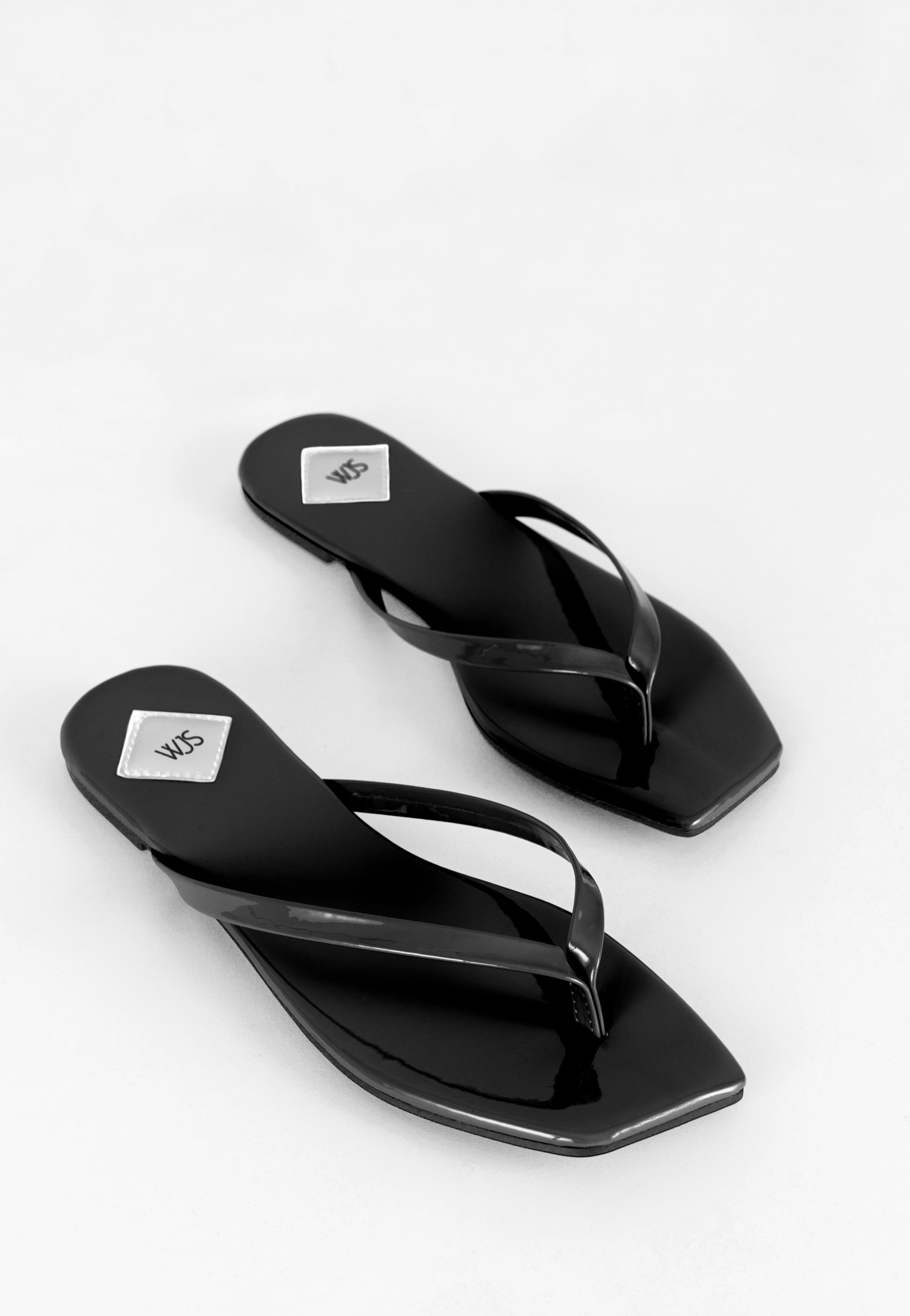 Płaskie japonki damskie w kolorze miętowym