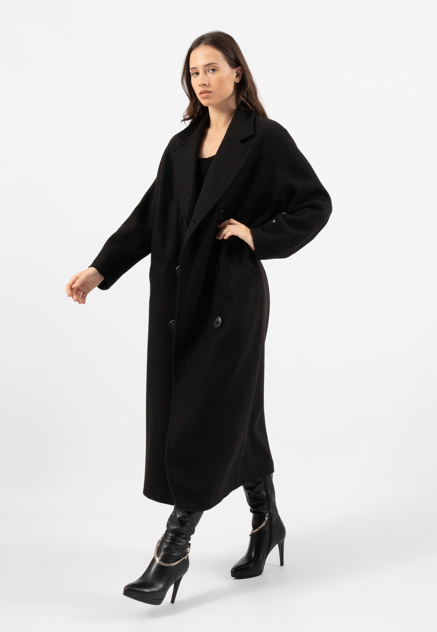 RELAKS płaszcz damski długi w kolorze beżowym