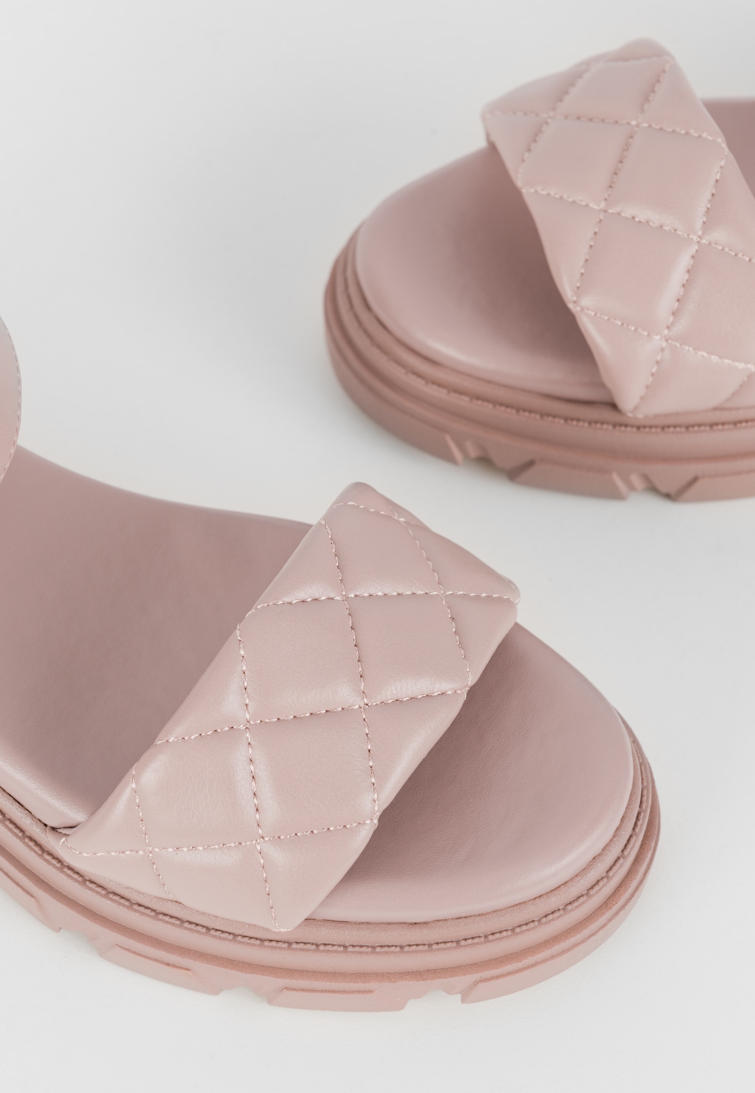 WJS różowe sandały damskie z pikowanymi paskami