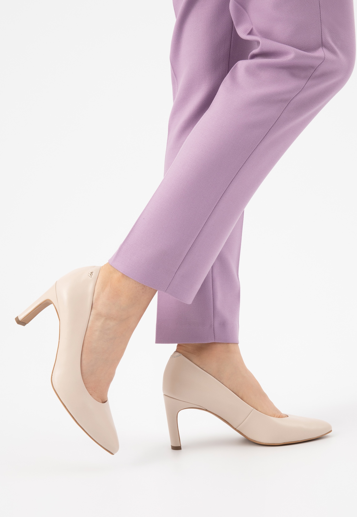 Czerwone klasyczne czółenka damskie