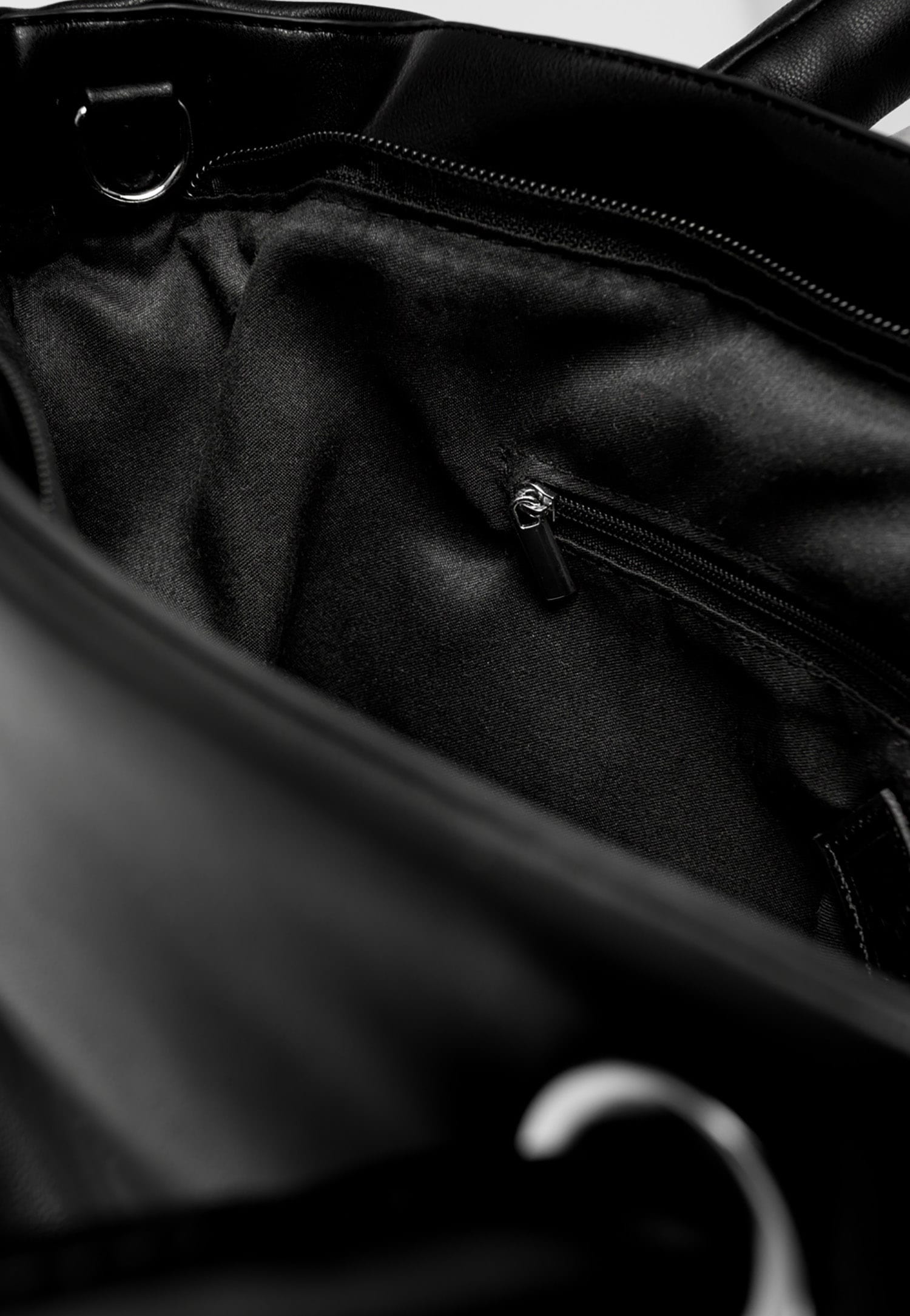 WJS czarna torebka damska na ramię