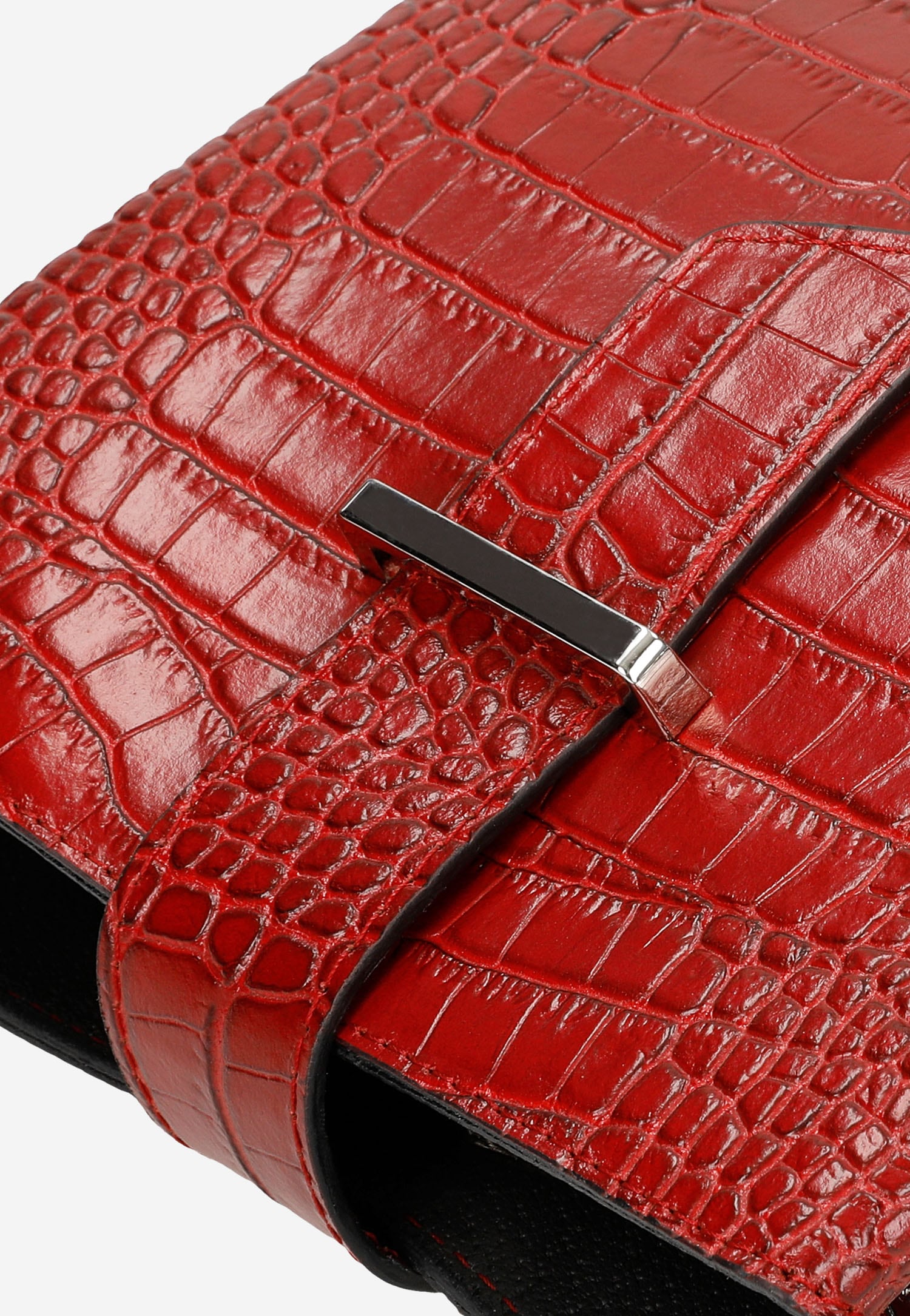 Beżowy kuferek damski ze skóry licowej