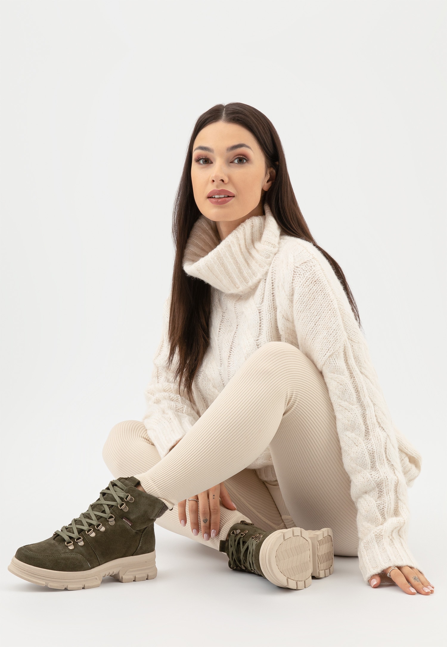 Workery damskie w czarnej odsłonie