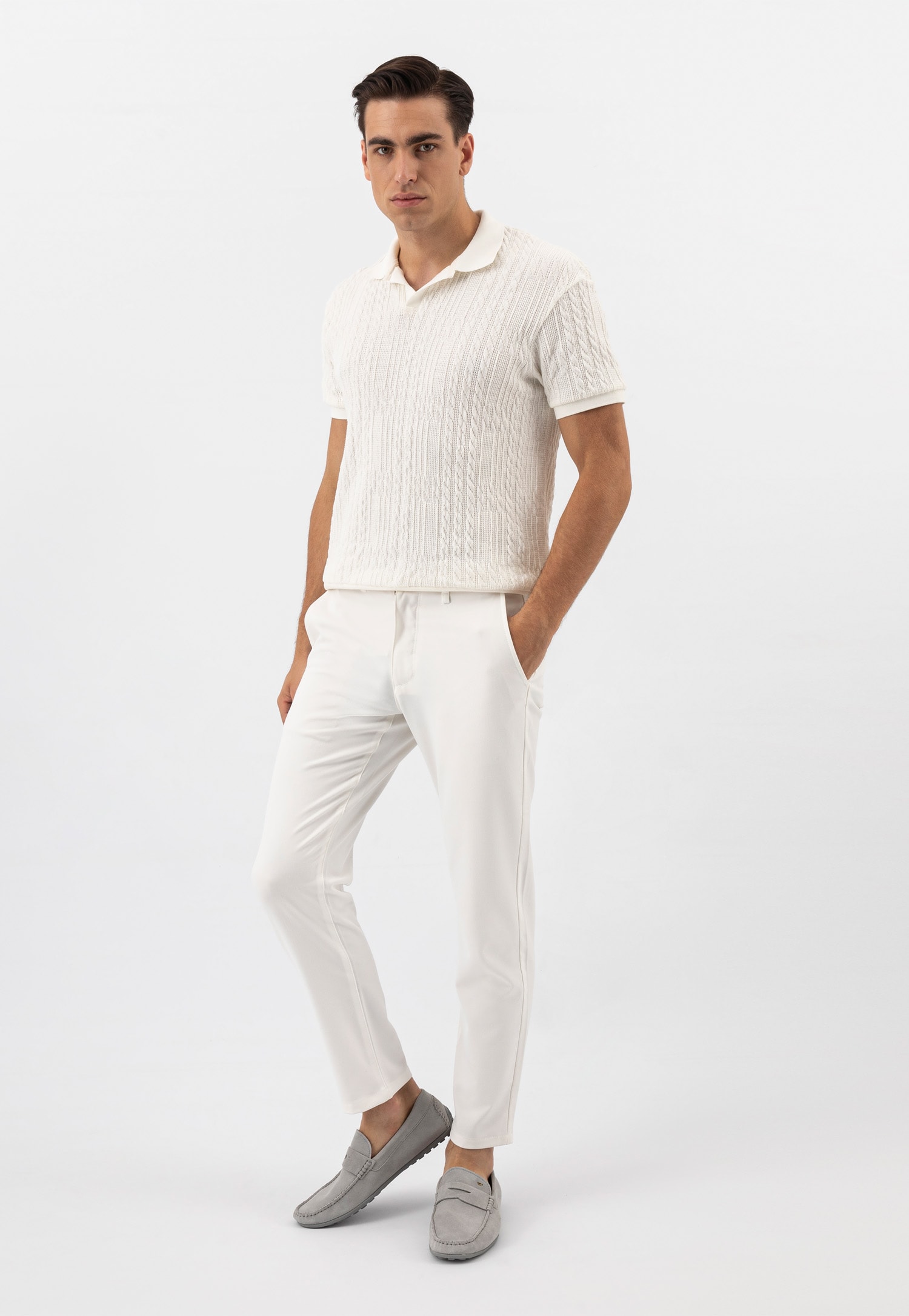 Popielate mokasyny męskie idealne na wiosnę