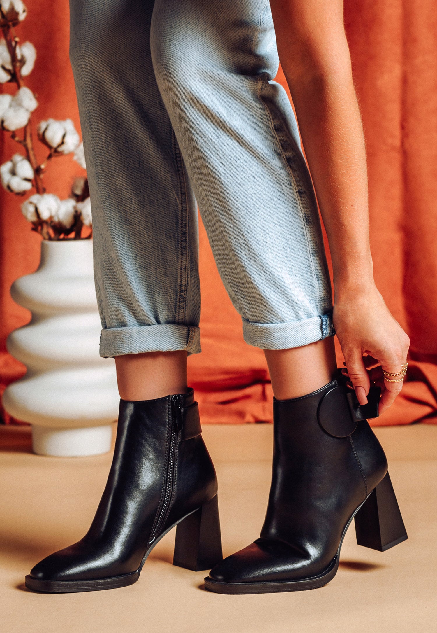 WJS czarne botki na oryginalnym obcasie